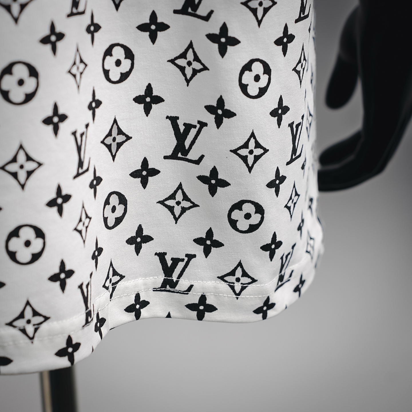 Louis gradient monogram t-shirt