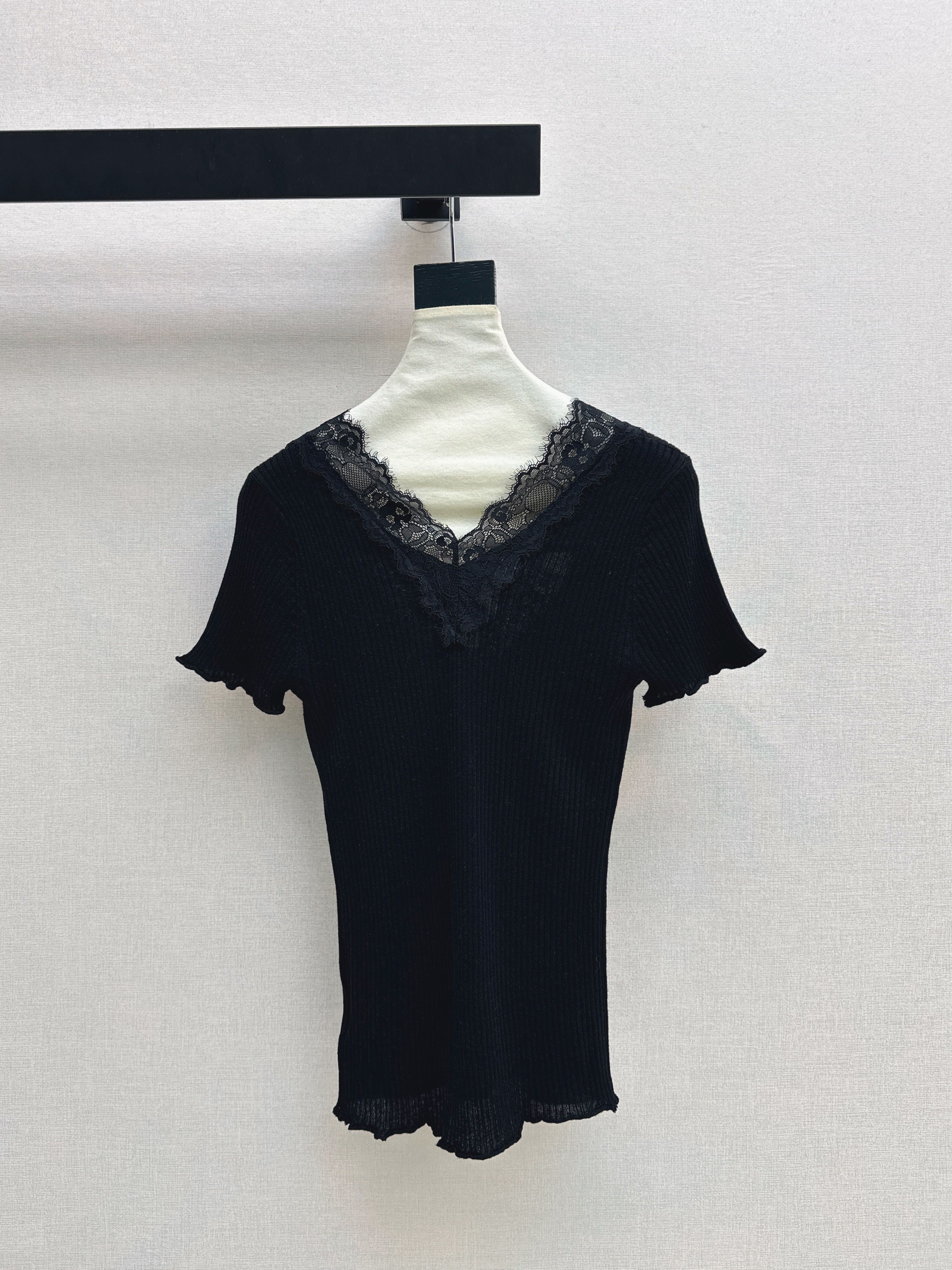 ES 26ss contract lace knitwear