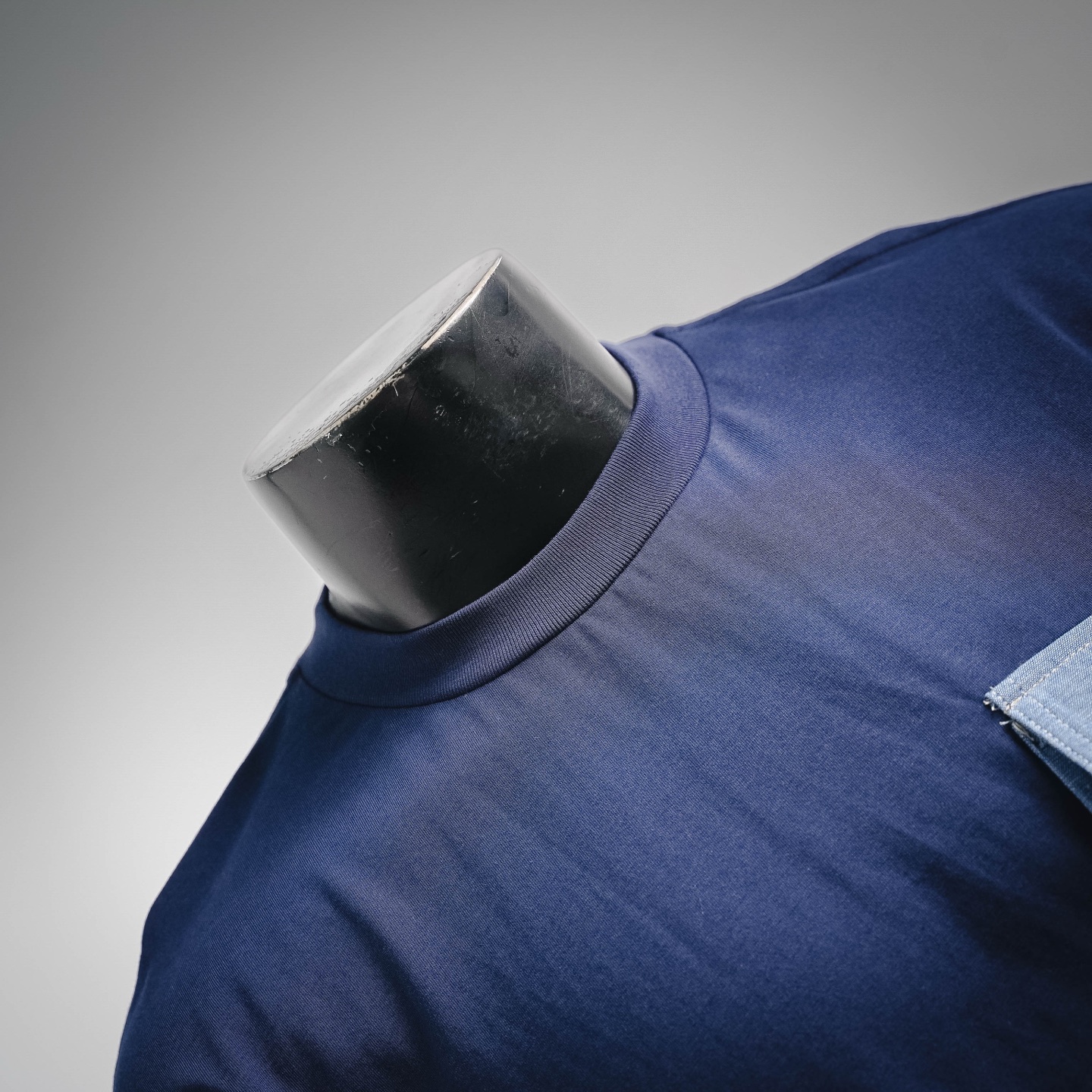 Mon with pockets t-shirt