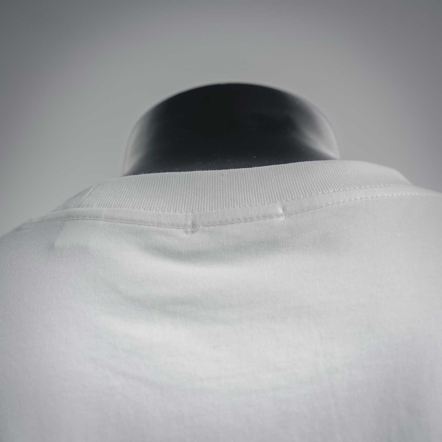 Bur embossed t-shirt
