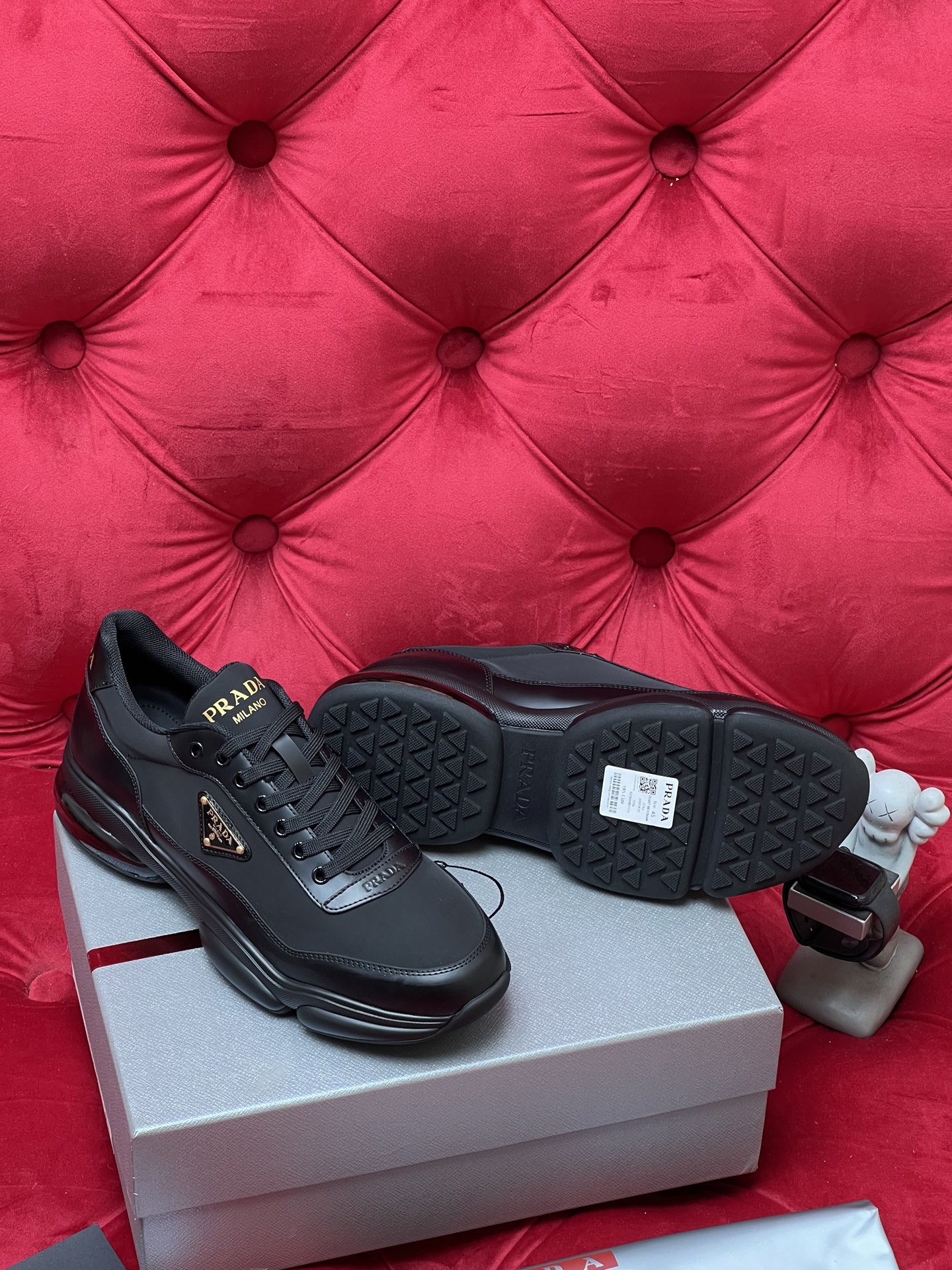 Pra letther sneakers