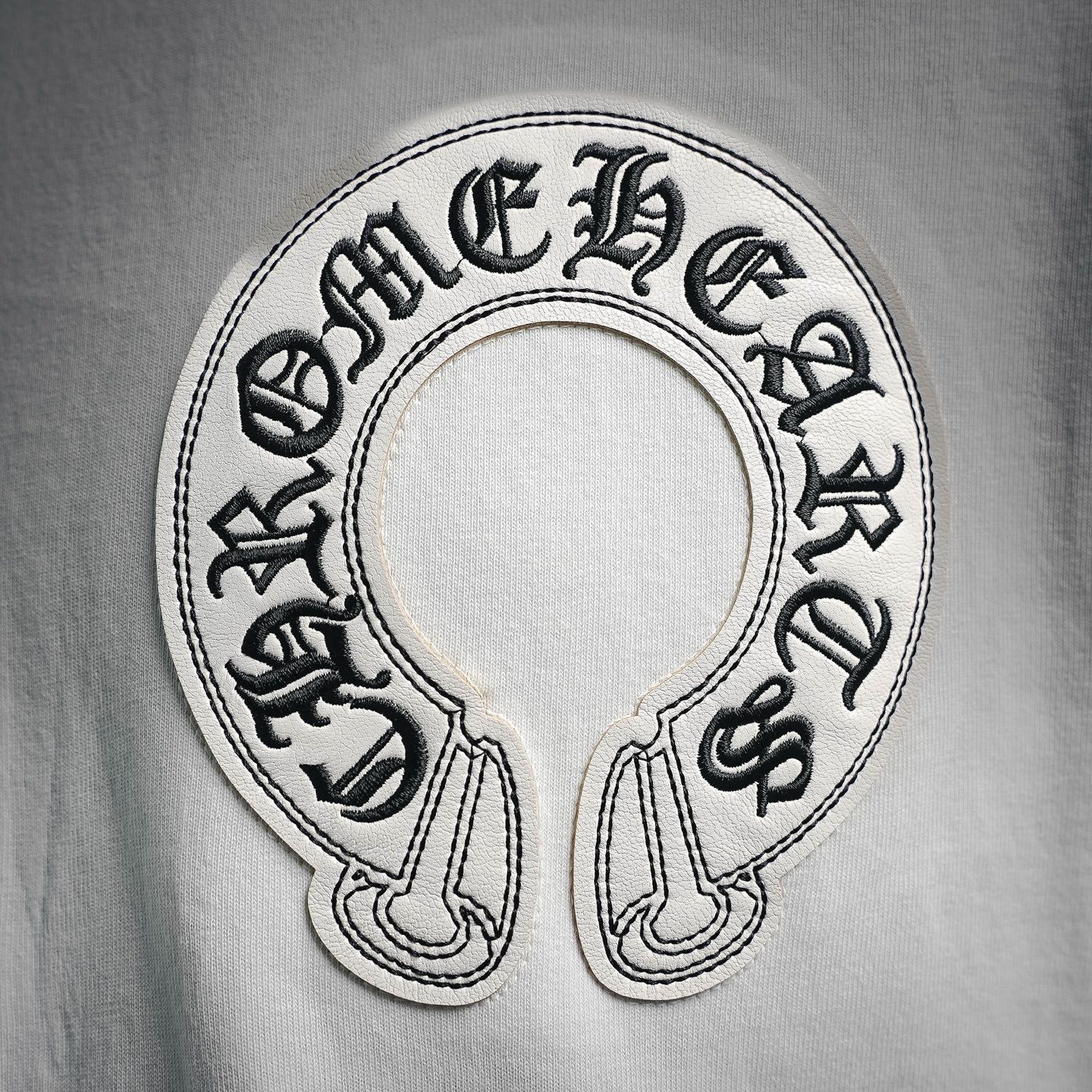 Chrome applique cross t-shirt