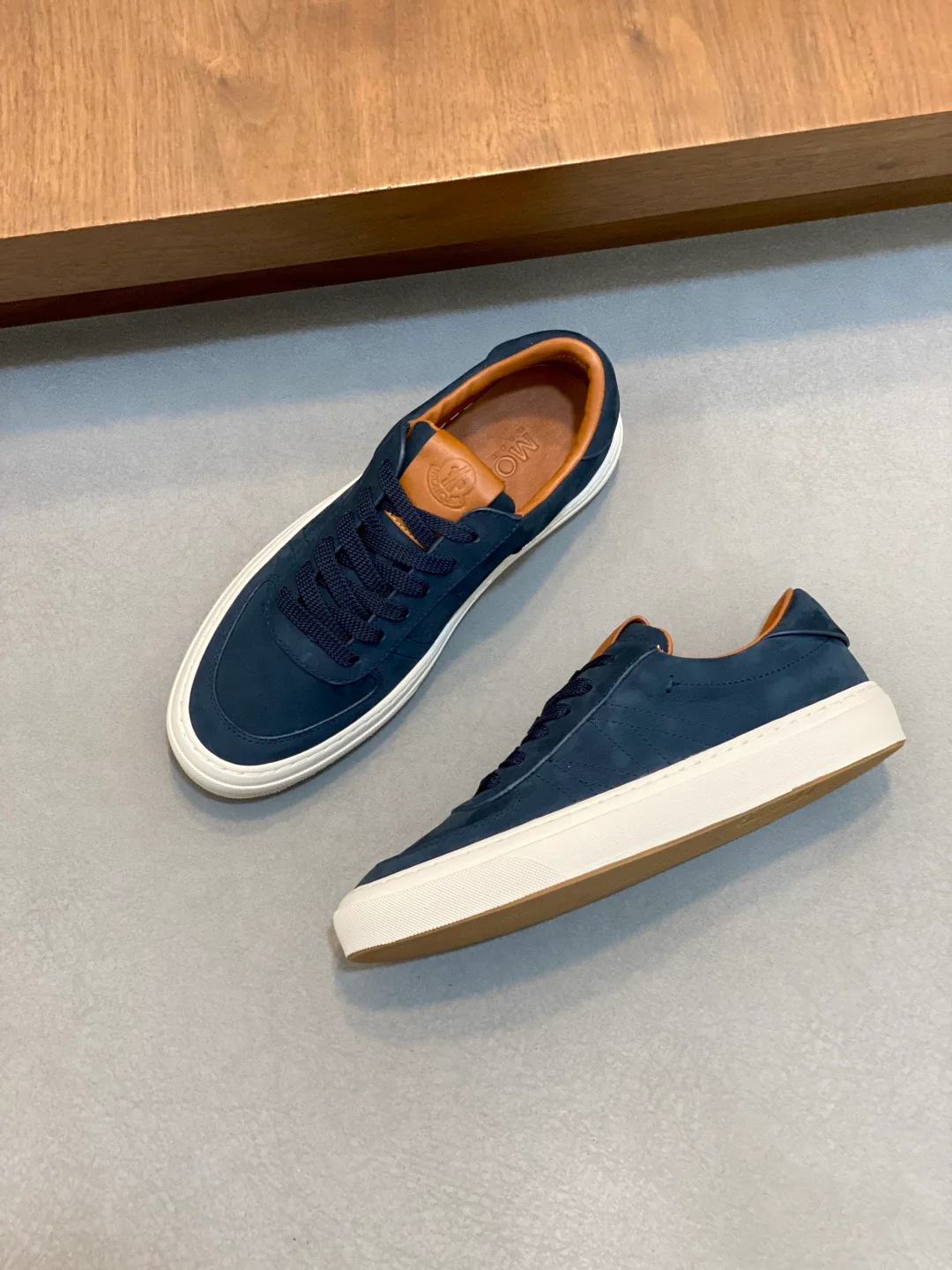 Mon retro sneakers