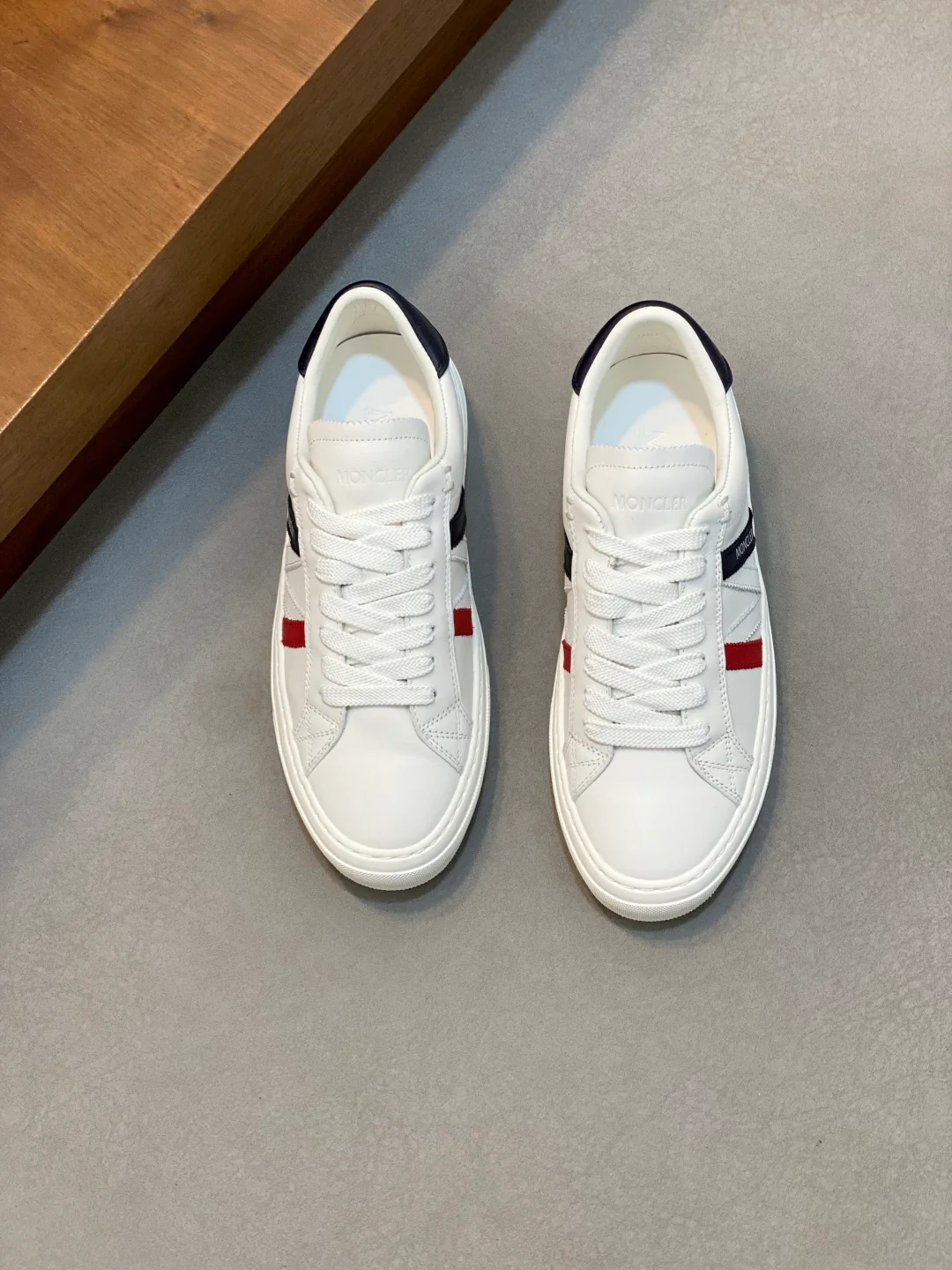 Mon low-top retro sneakers