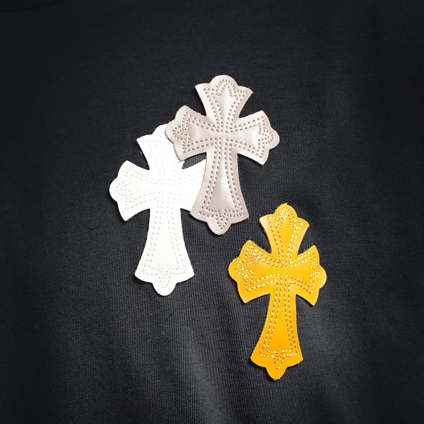 Chrome cross patch t-shirt