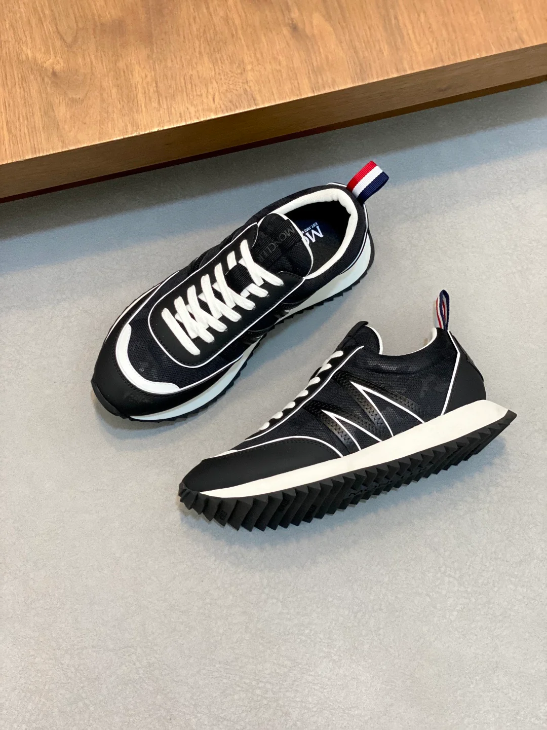 Mon retro sneakers