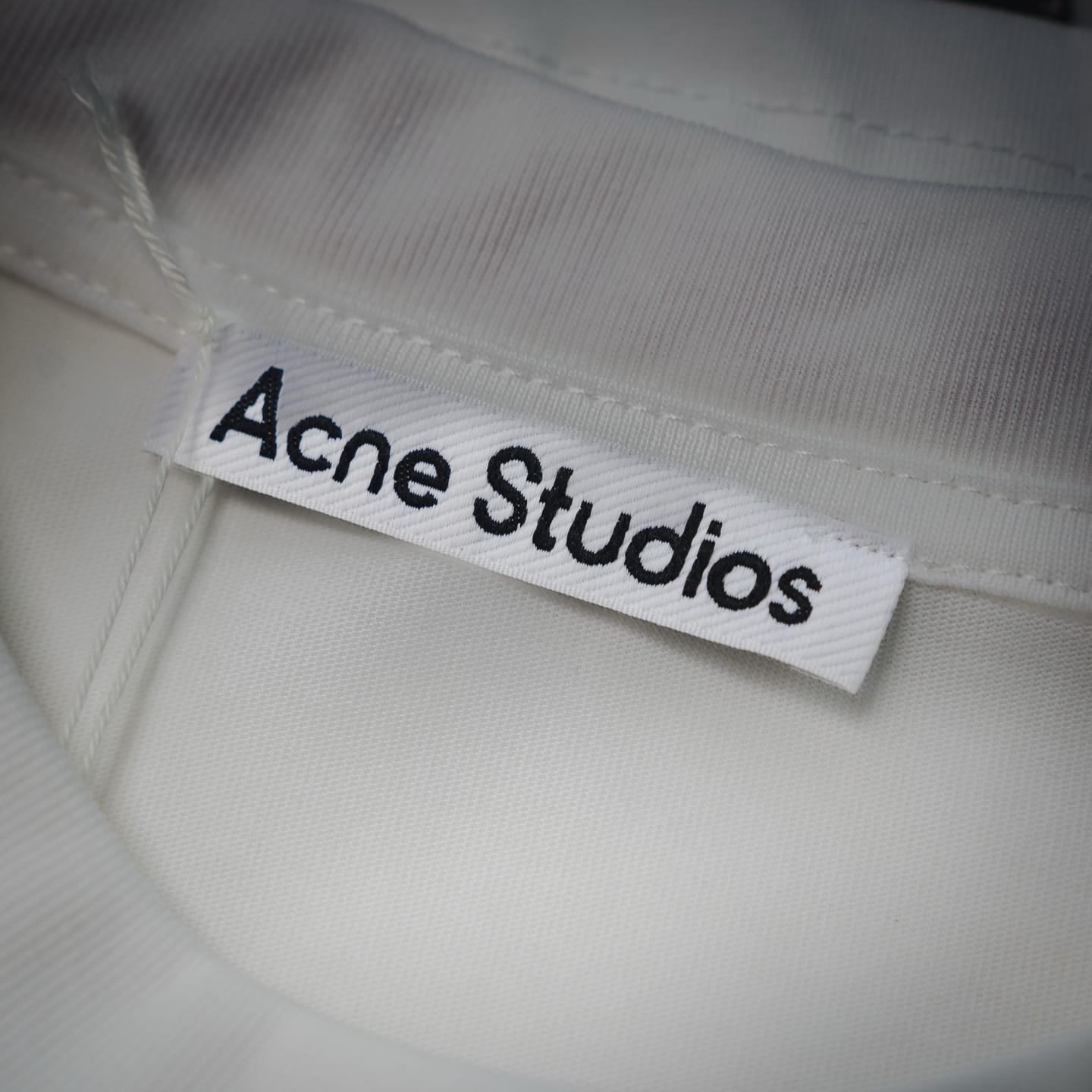 Acen letter embroidered t-shirt