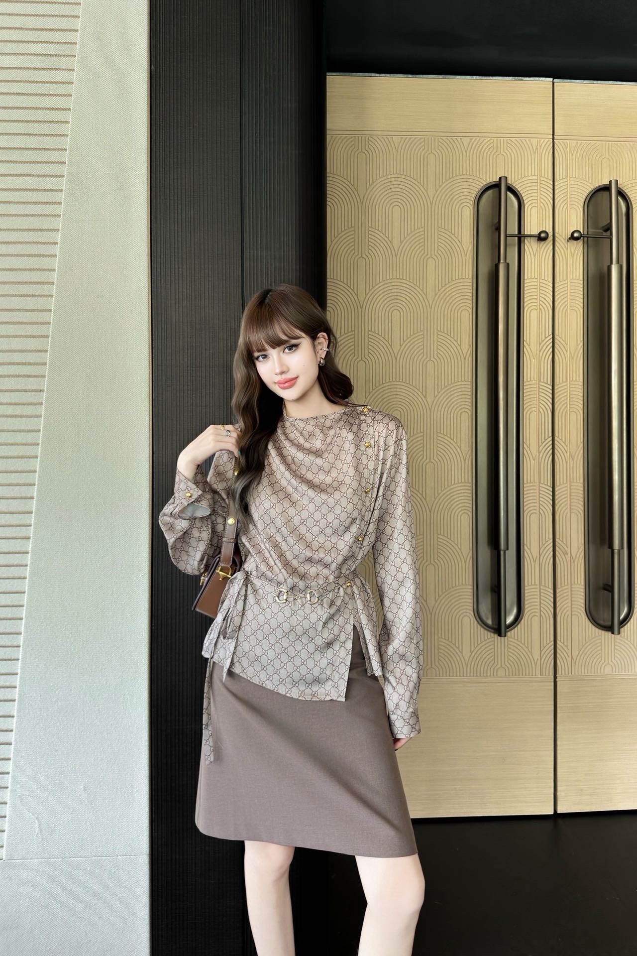 Guc 26fw print belted shirt