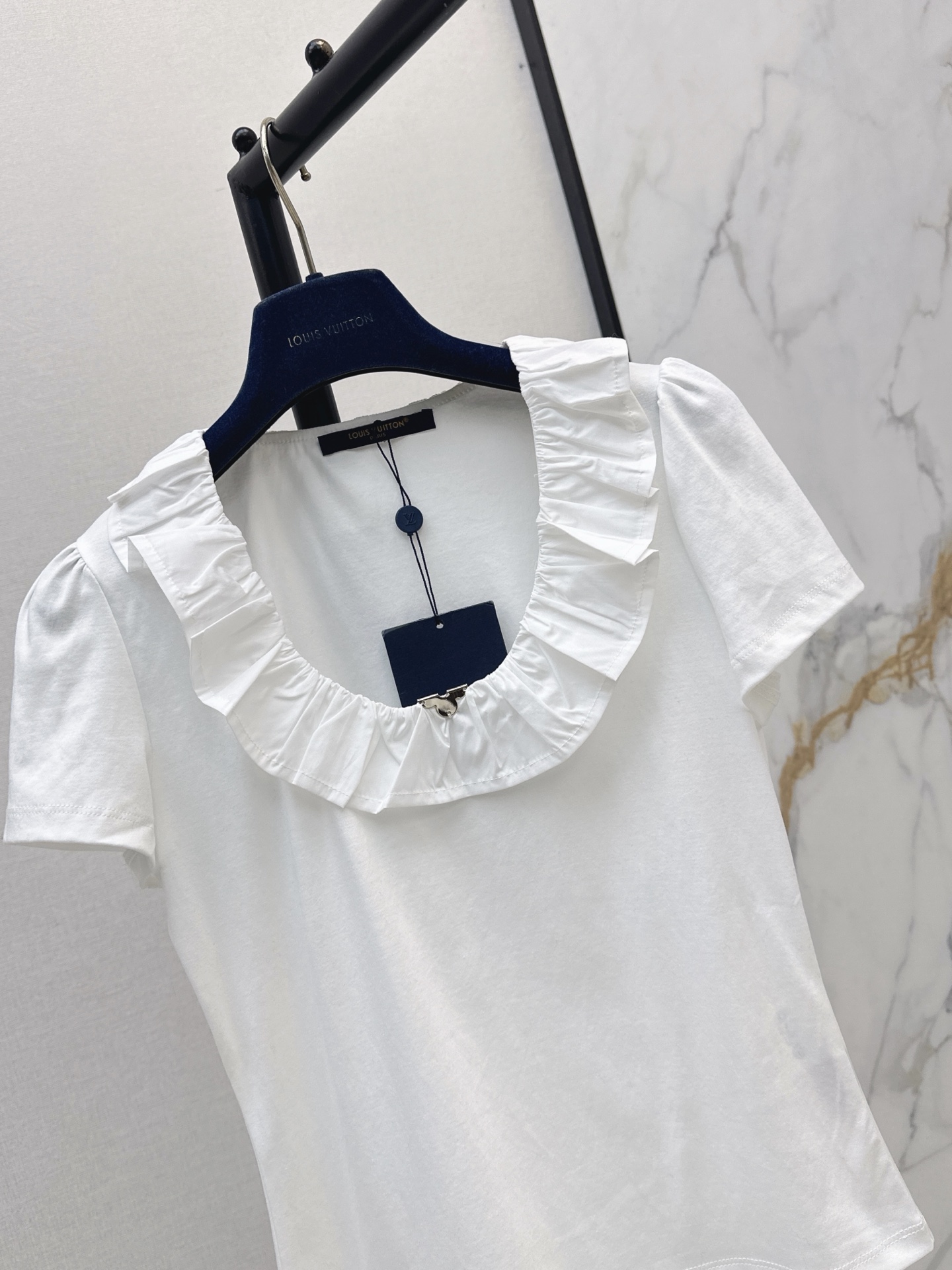 Loui 26fw ruffle t-shirt