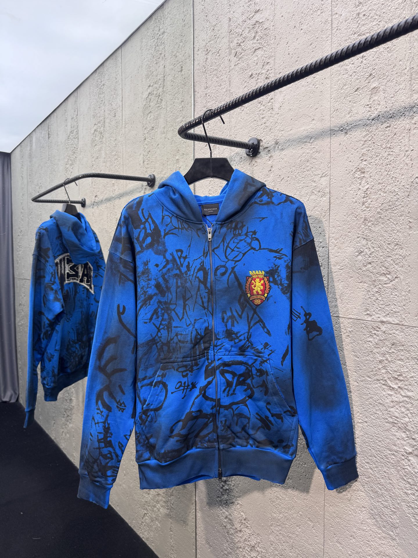 Balen graffiti-print jacket