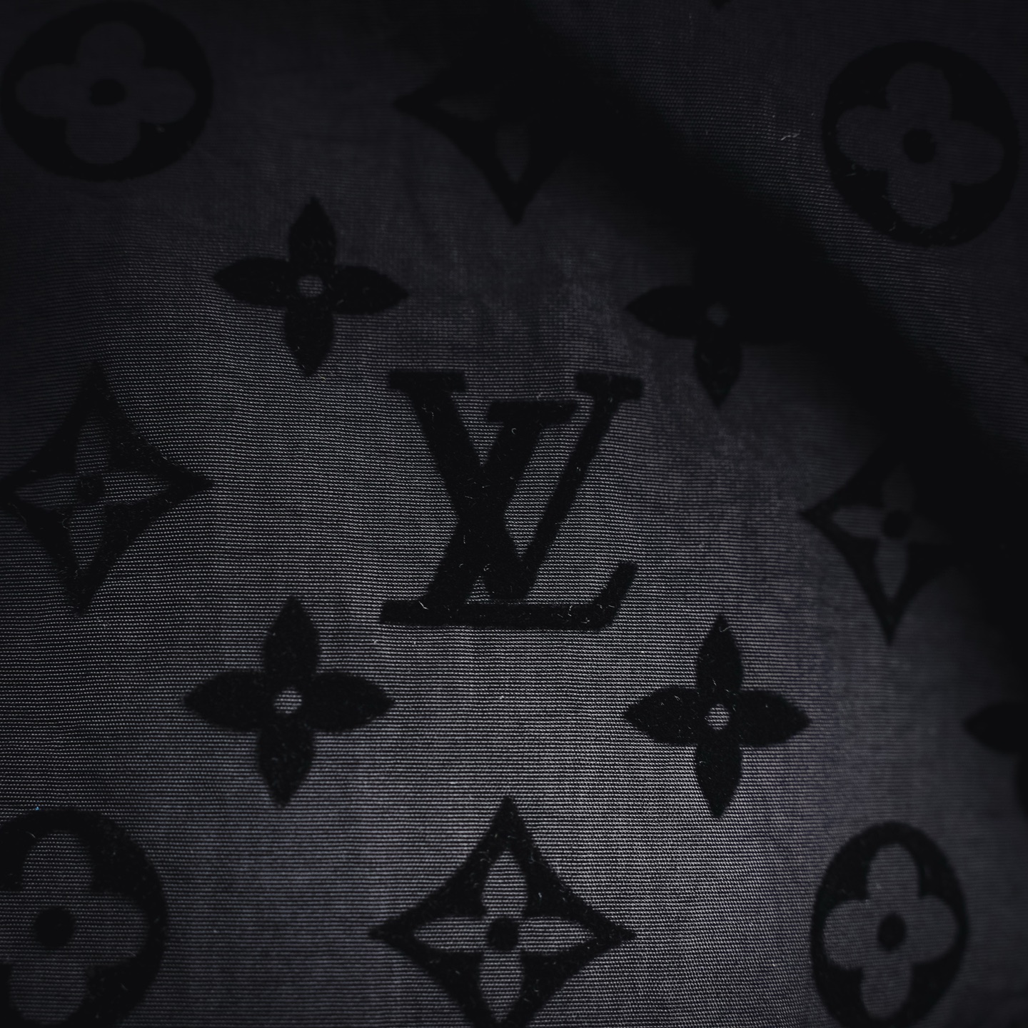 Louis all-over shirts