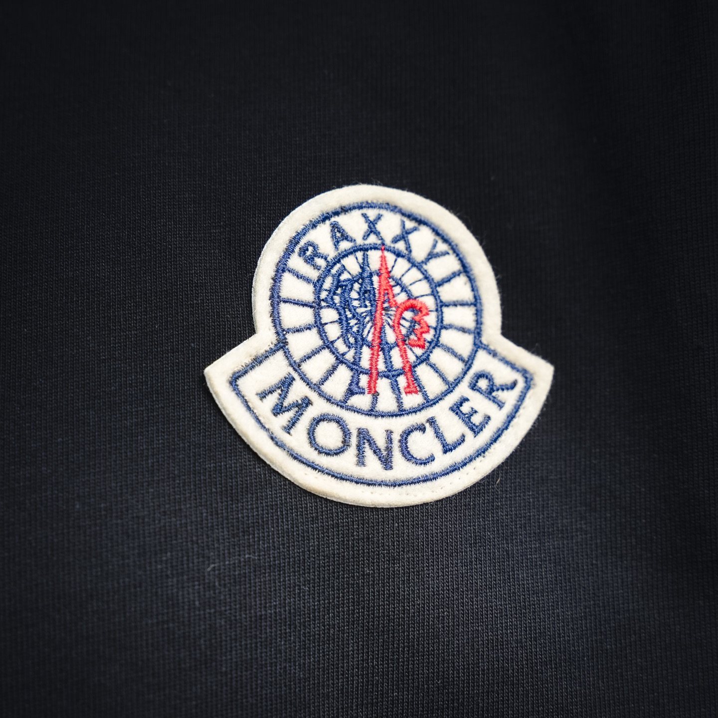 Mon embroidered badge t-shirt