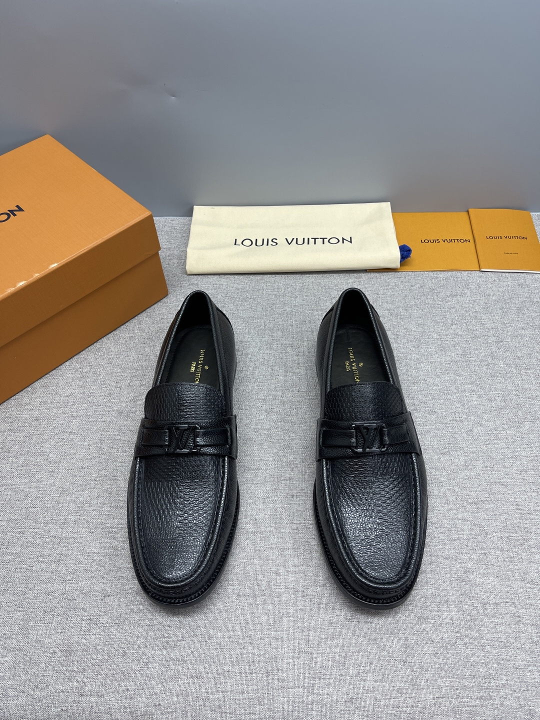 Louis letther shoes