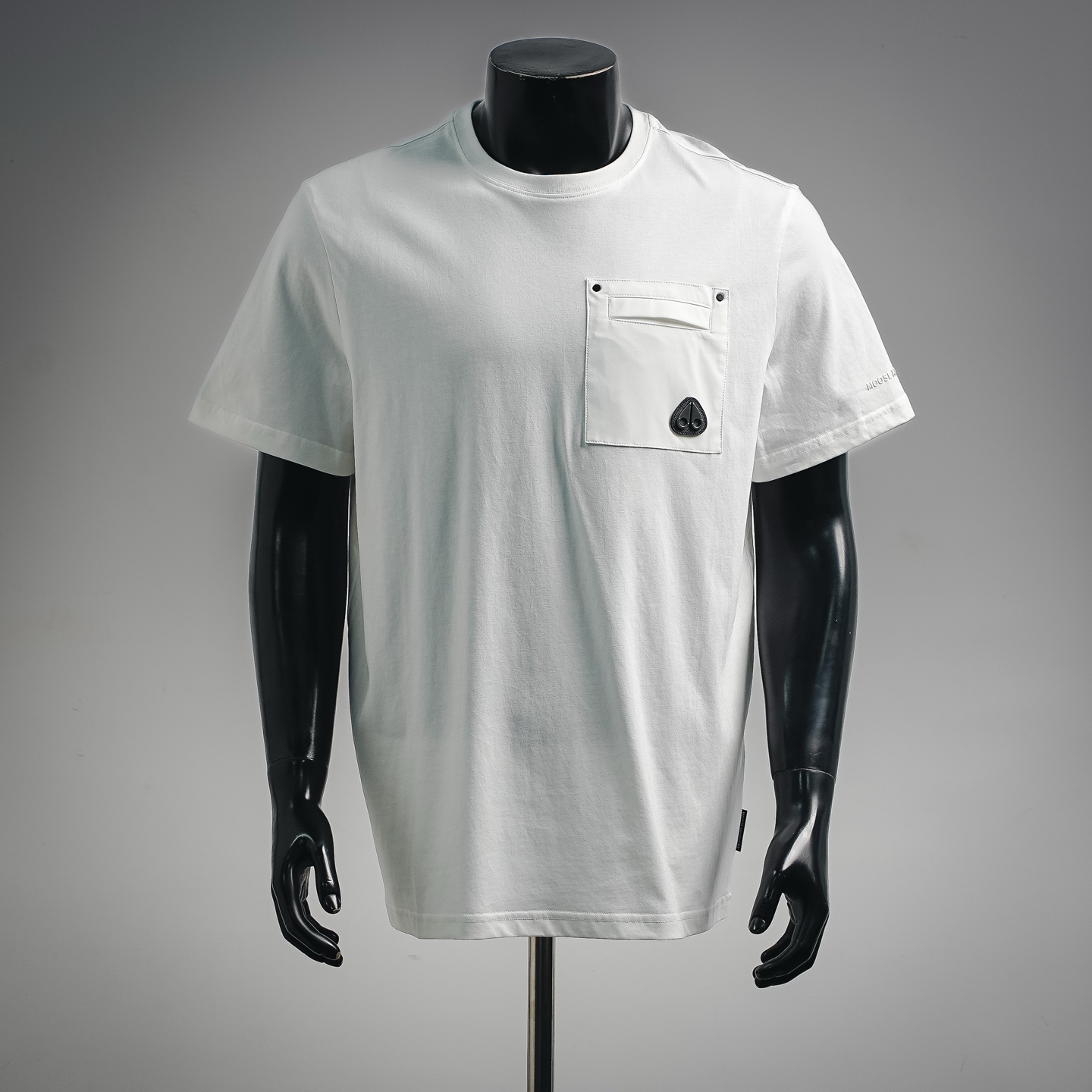 Moose pocket t-shirt