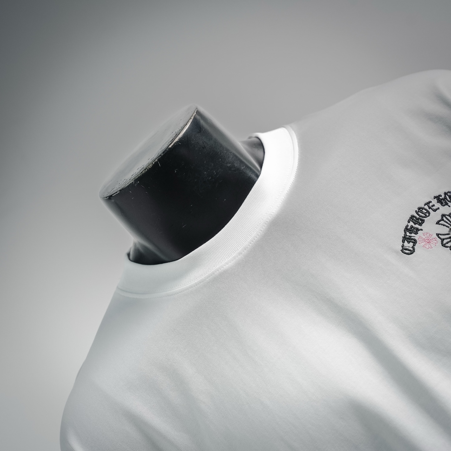 Chrome embroidered t-shirt