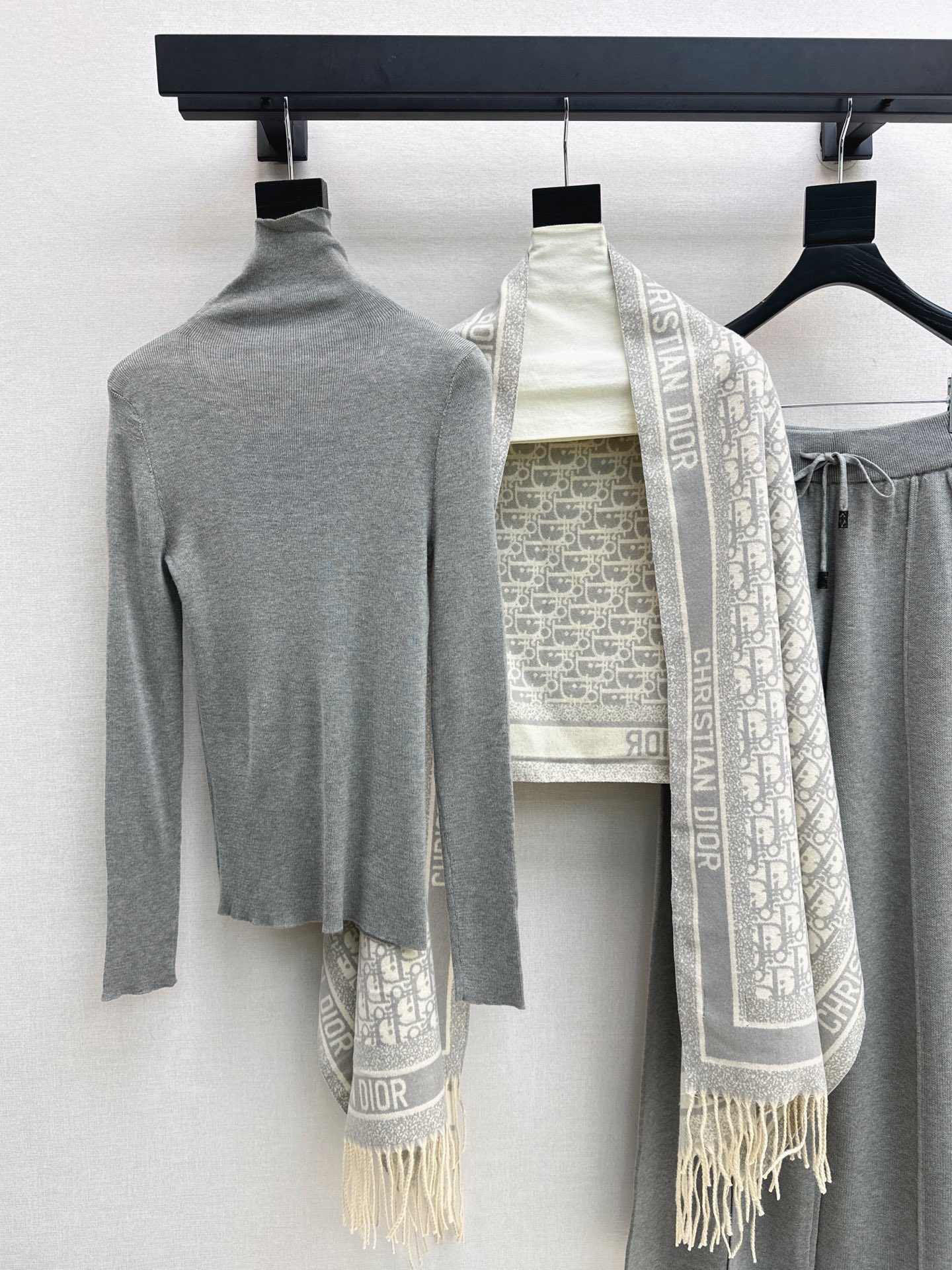 CD 26fw knit shawls basic tee pants sets