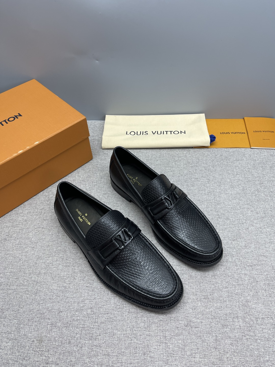 Louis letther shoes