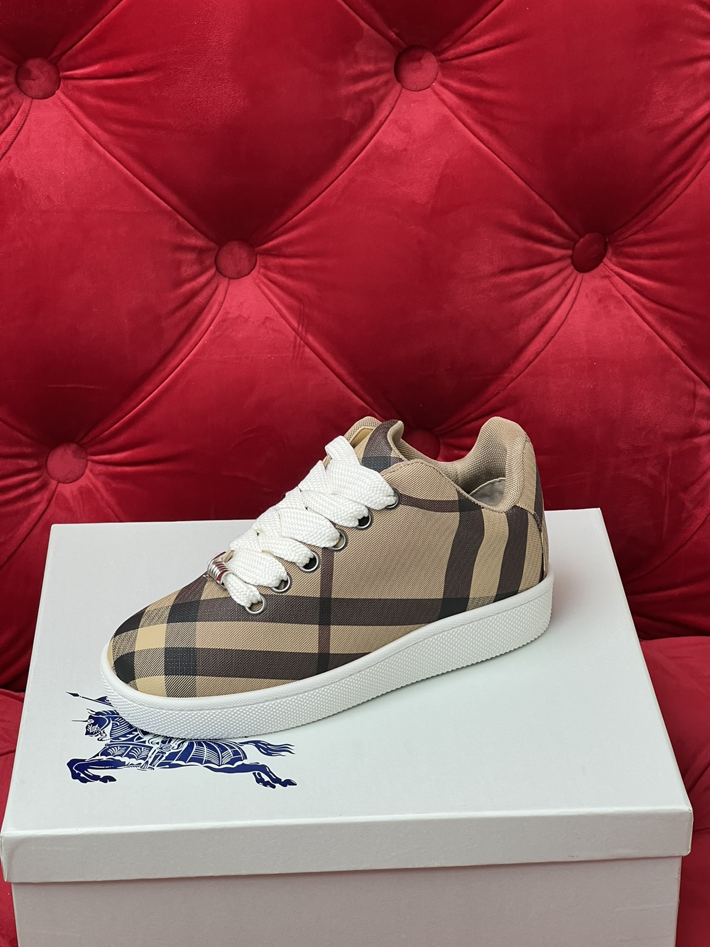 Bur casual sneakers
