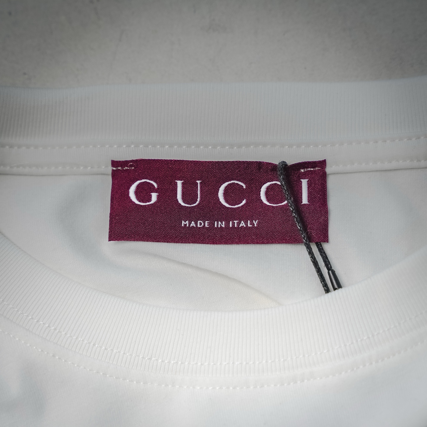 Guc letter embroidered t-shirt