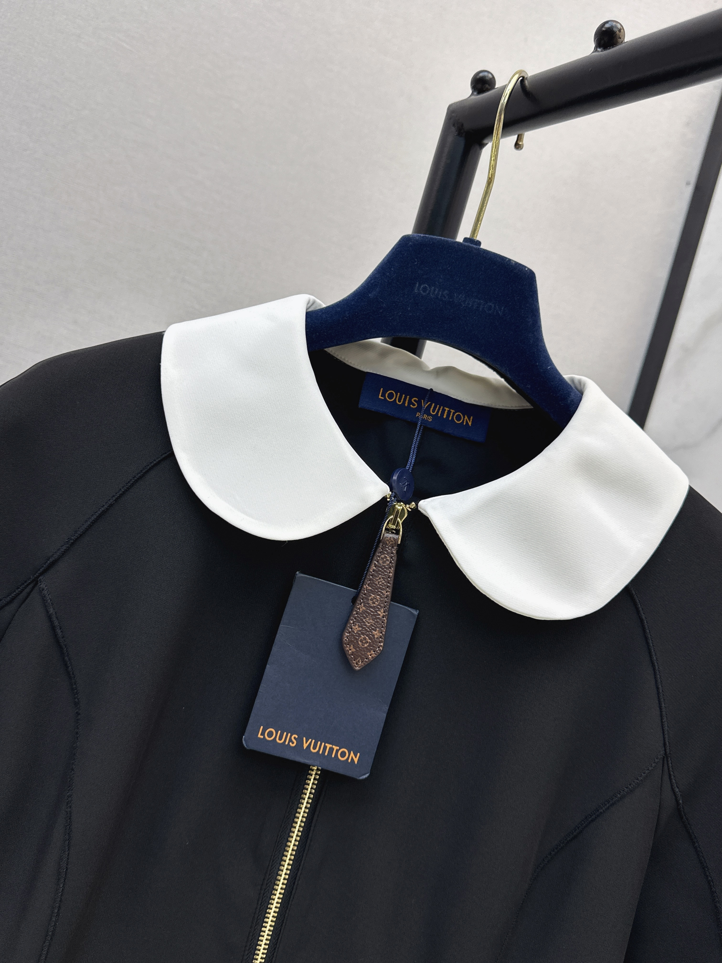 Loui 26ss zip-up dress