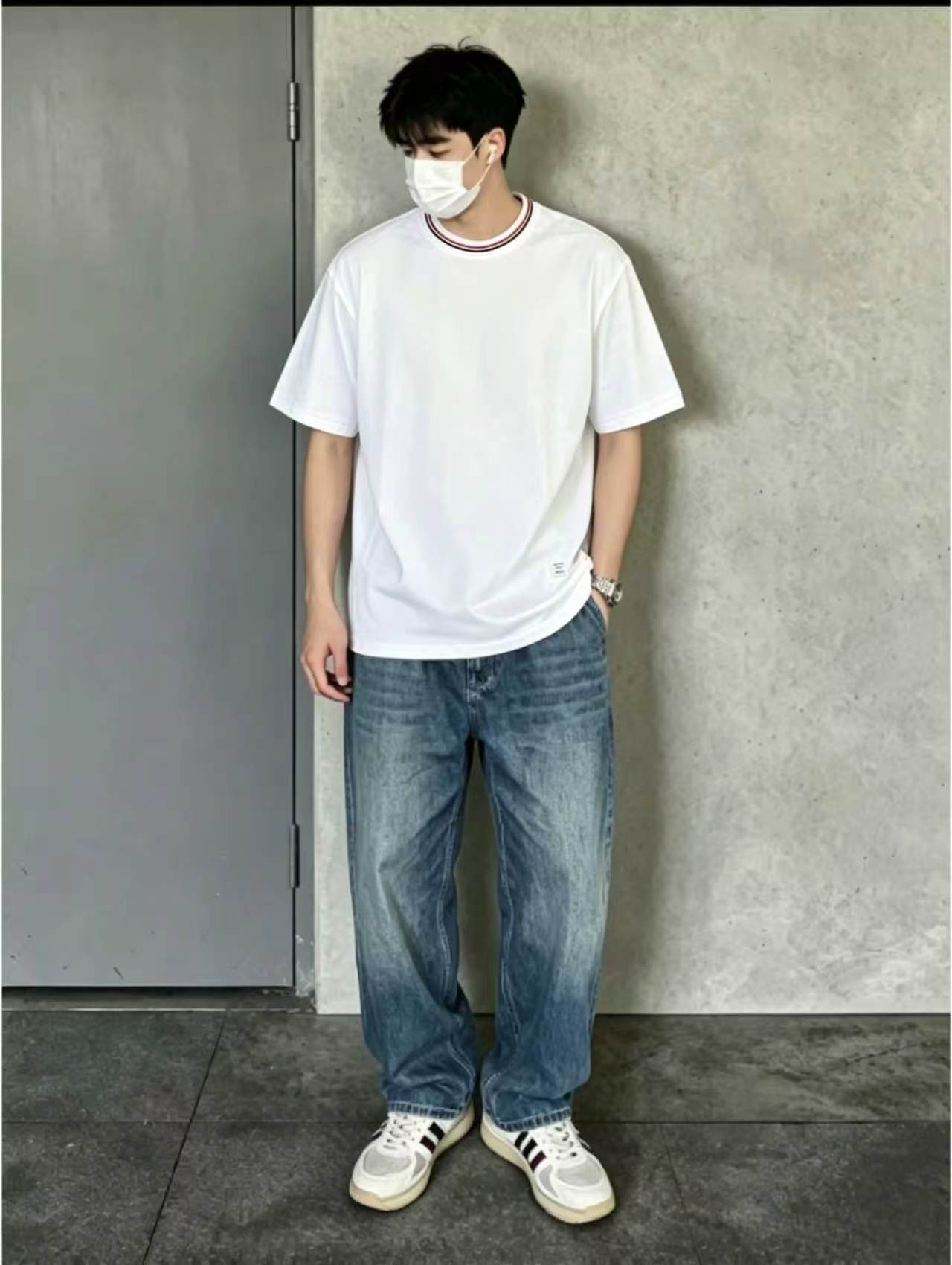 Thom neckline striped t-shirt