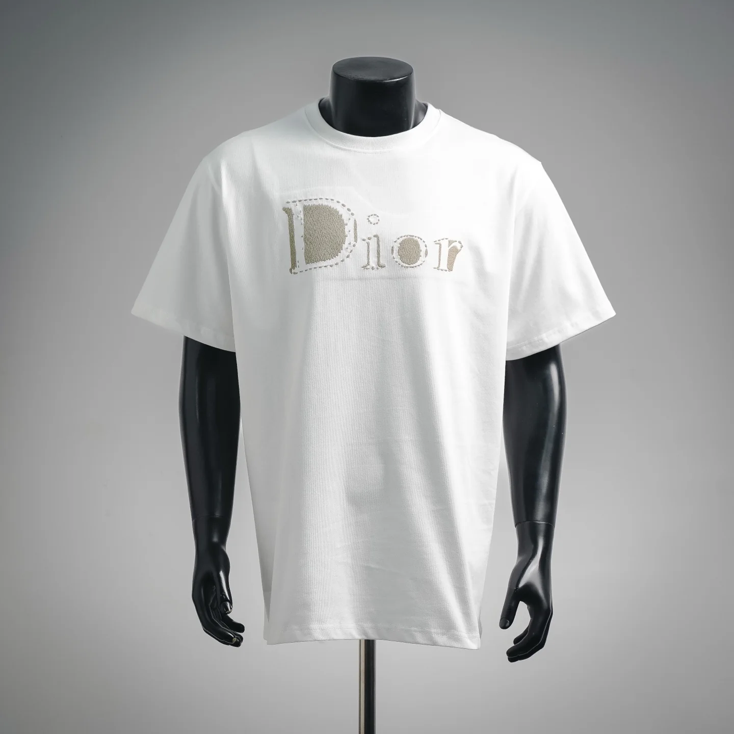CD embroidered t-shirt