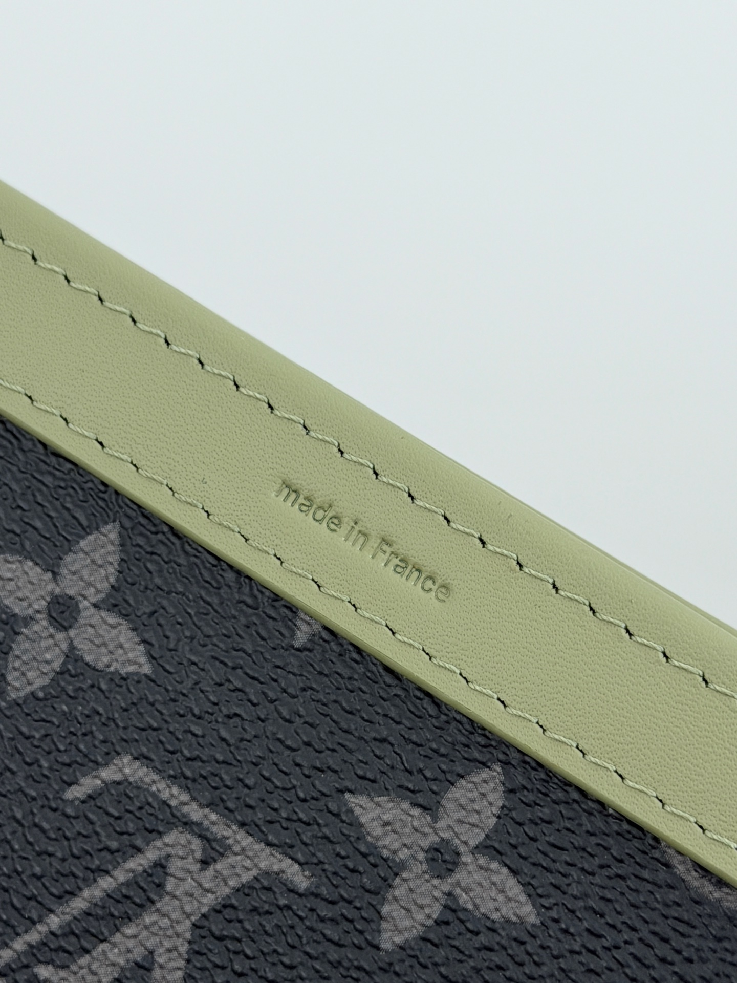 Louis crossbody bag