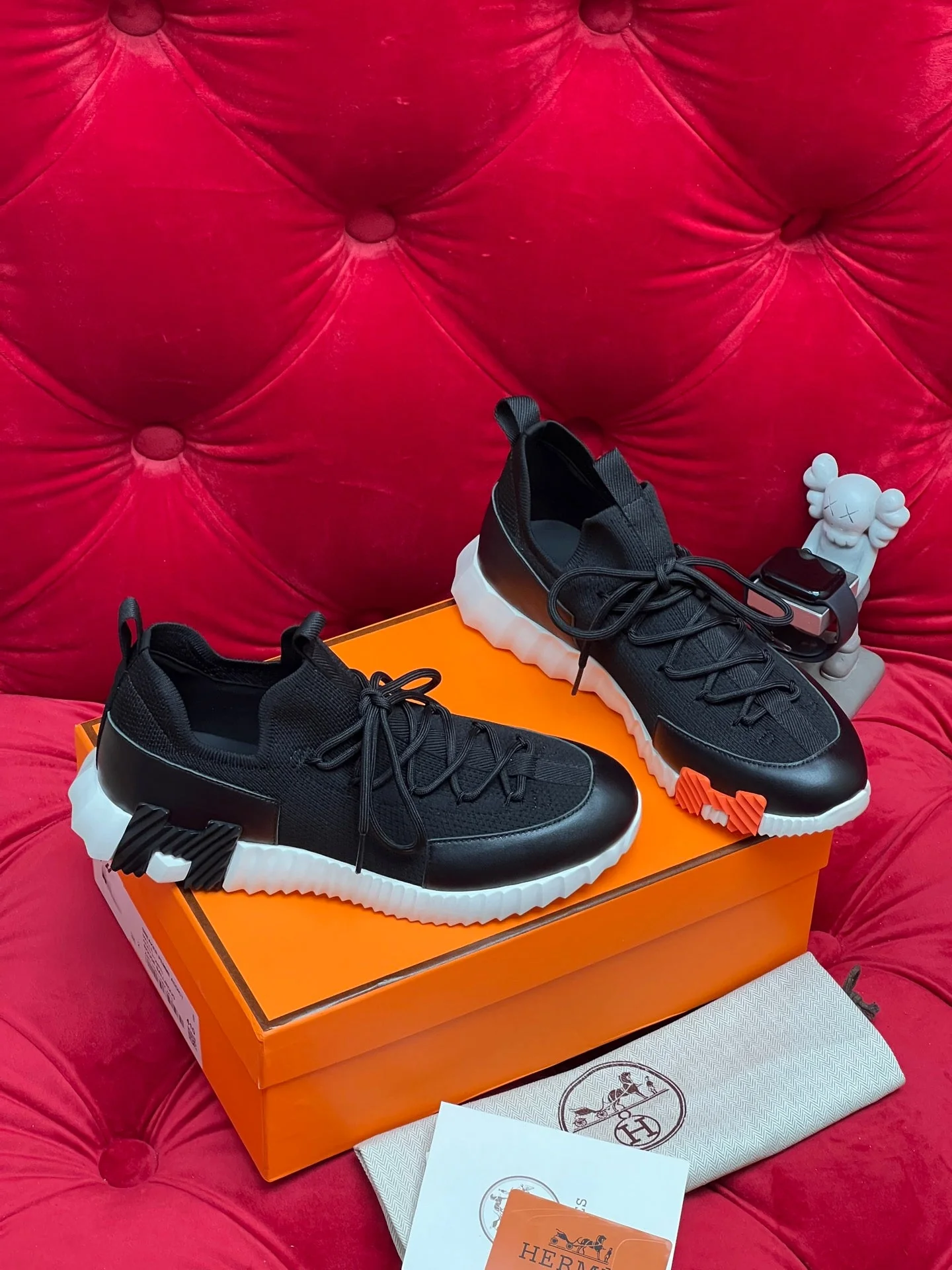 Herm sneakers