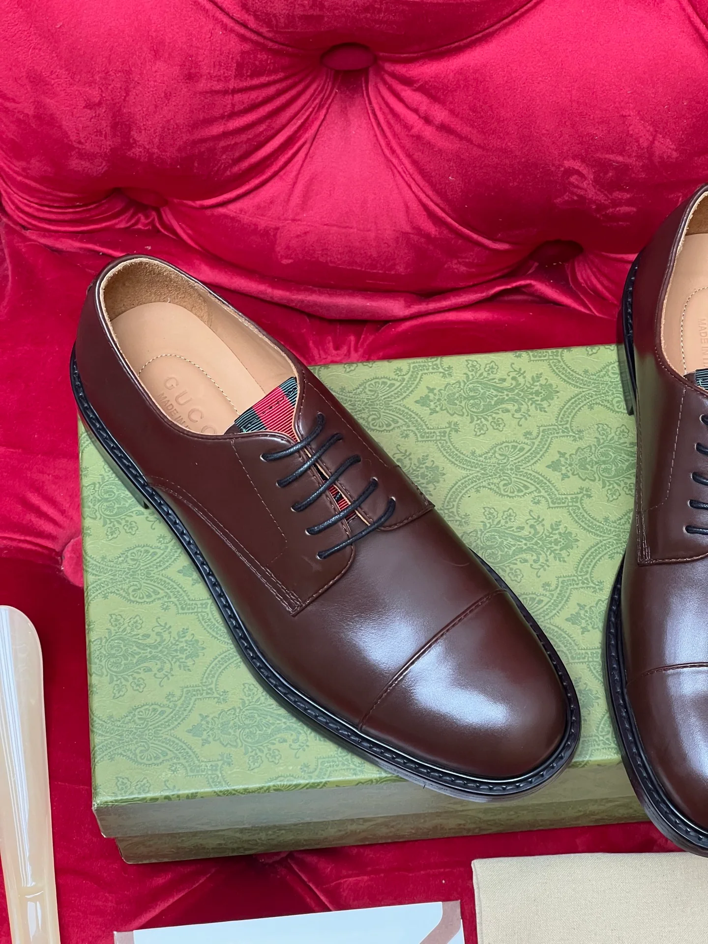 Guc leather shoes