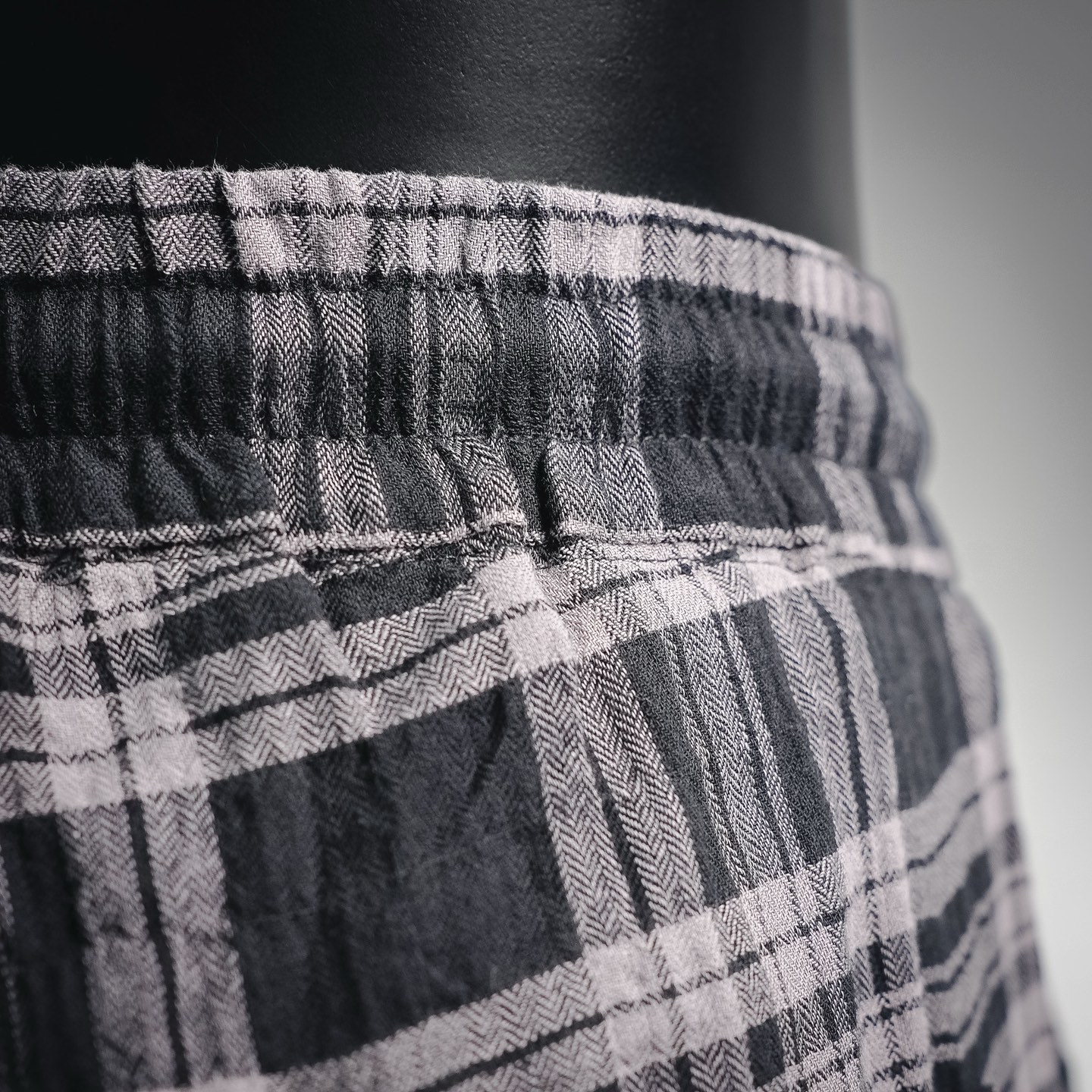 Chrome plaid loose pants