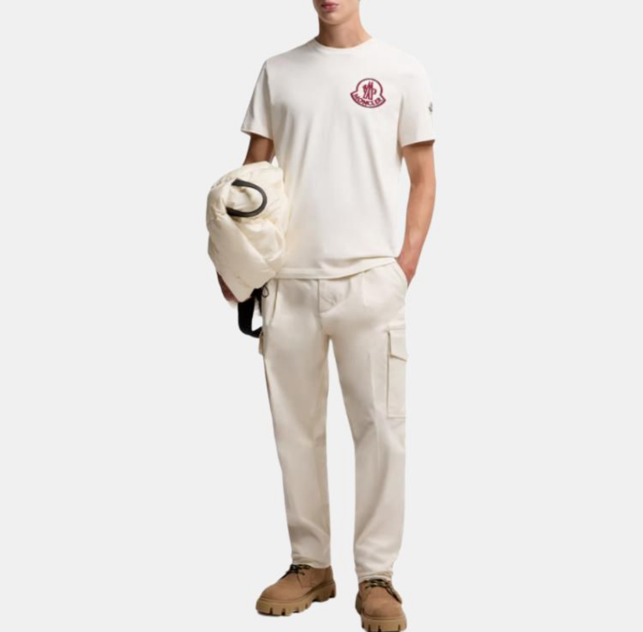 Mon badge embroidered t-shirt