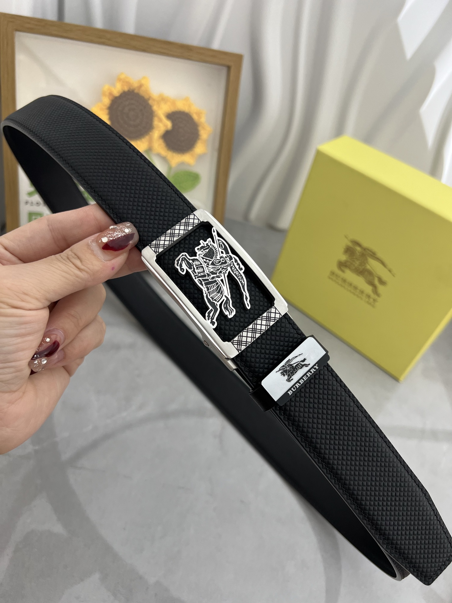 Bur cowhide belt