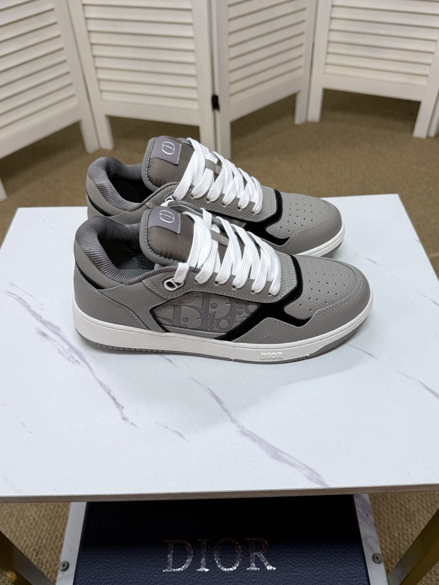 CD sneaker