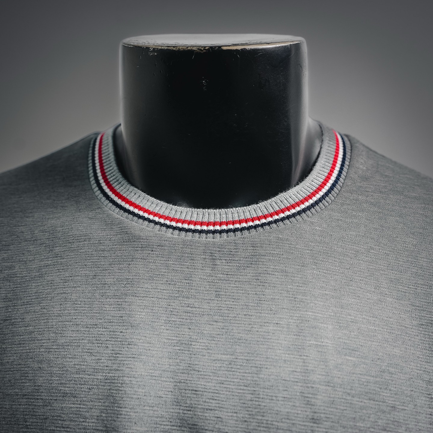 Thom neckline striped t-shirt