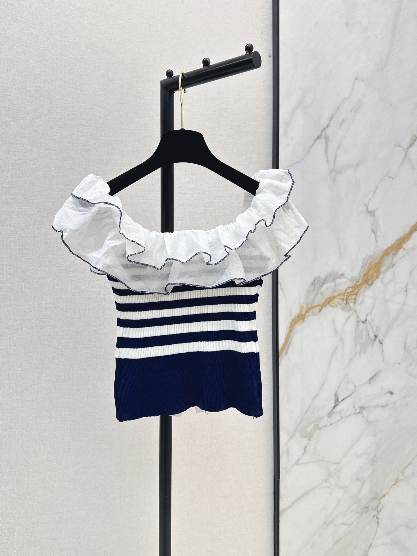 Chan 26ss knit off shoulder top