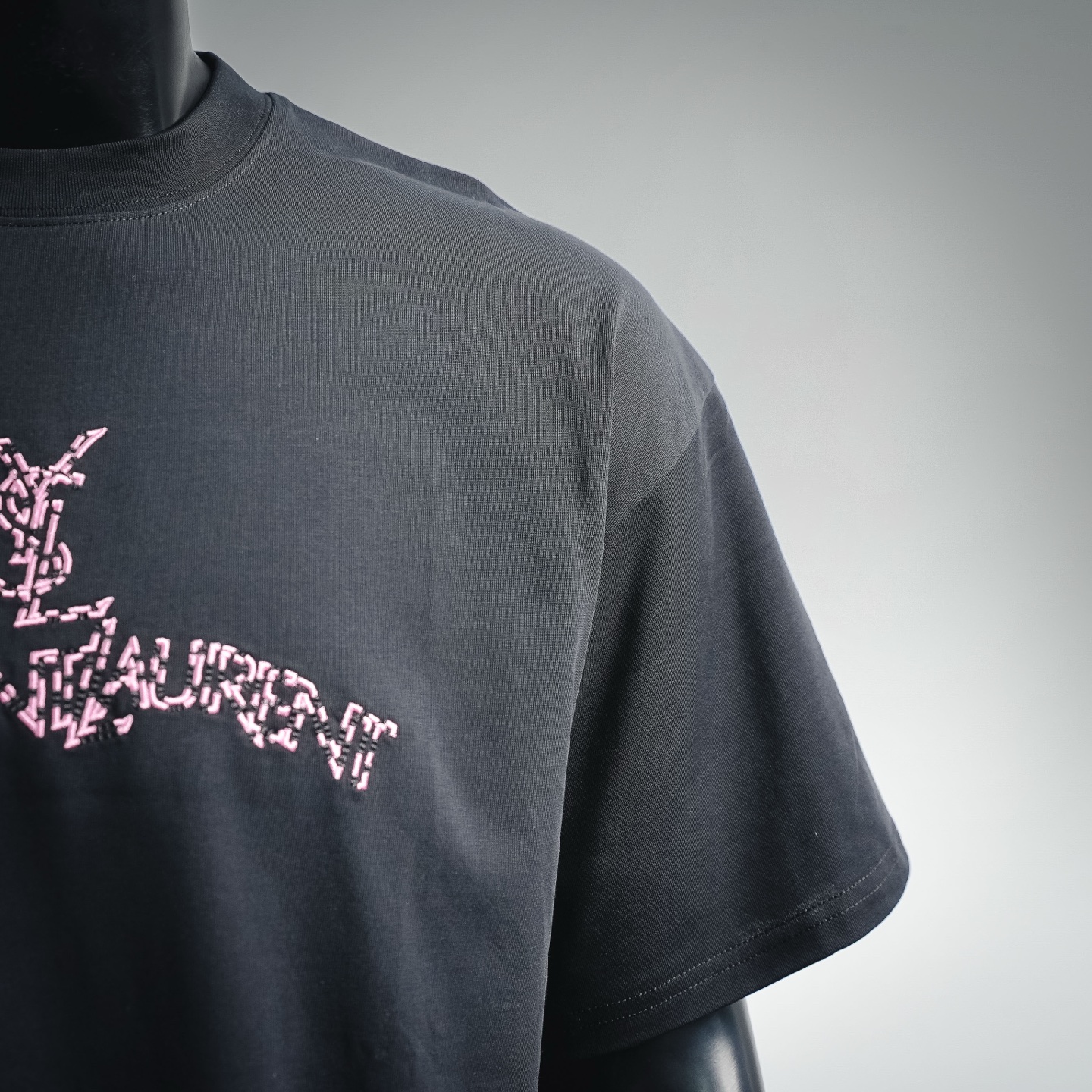 Saint letter embroidered t-shirt