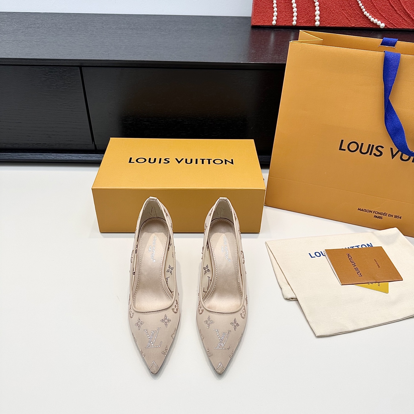 Louis 26ss Pointed-Toe Stiletto Pumps