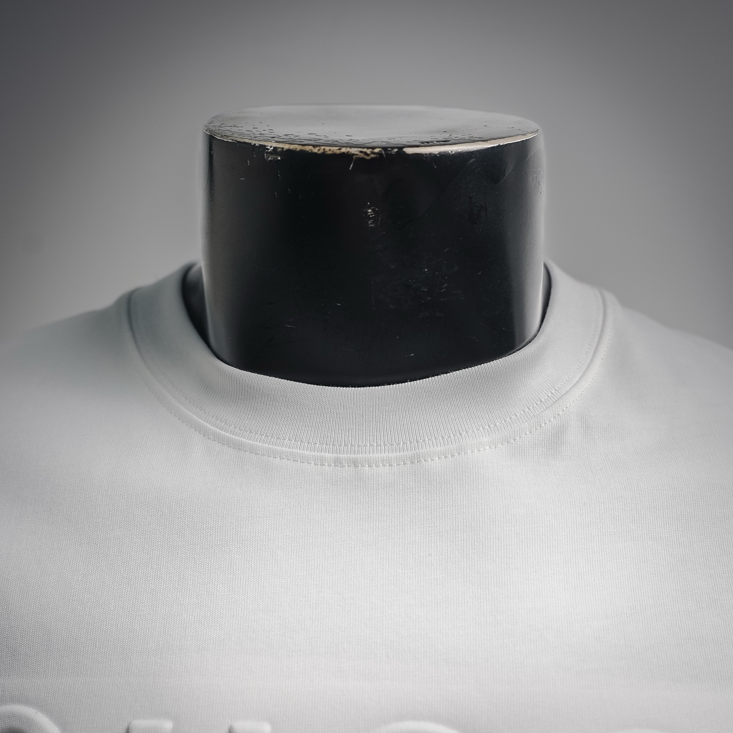 Guc emboosed t-shirt