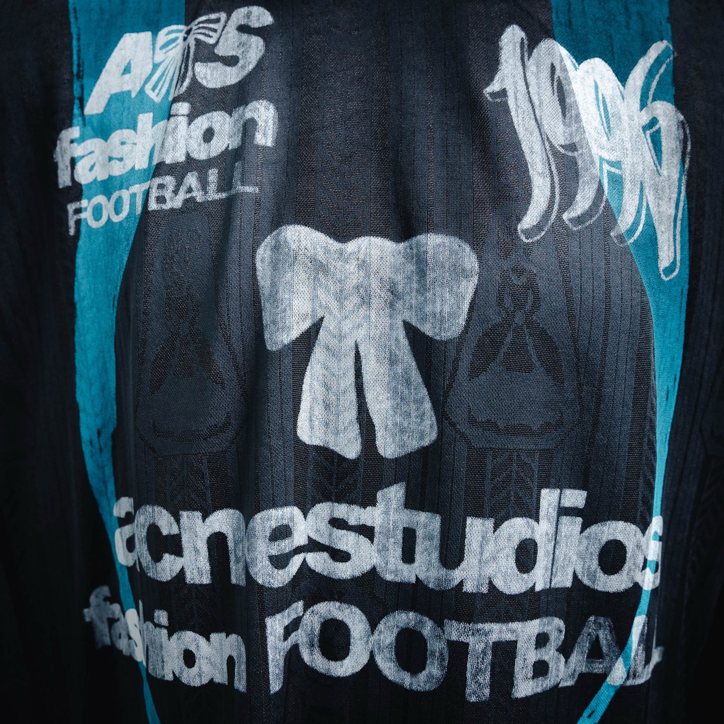 Acen graffiti-print sweatshirt