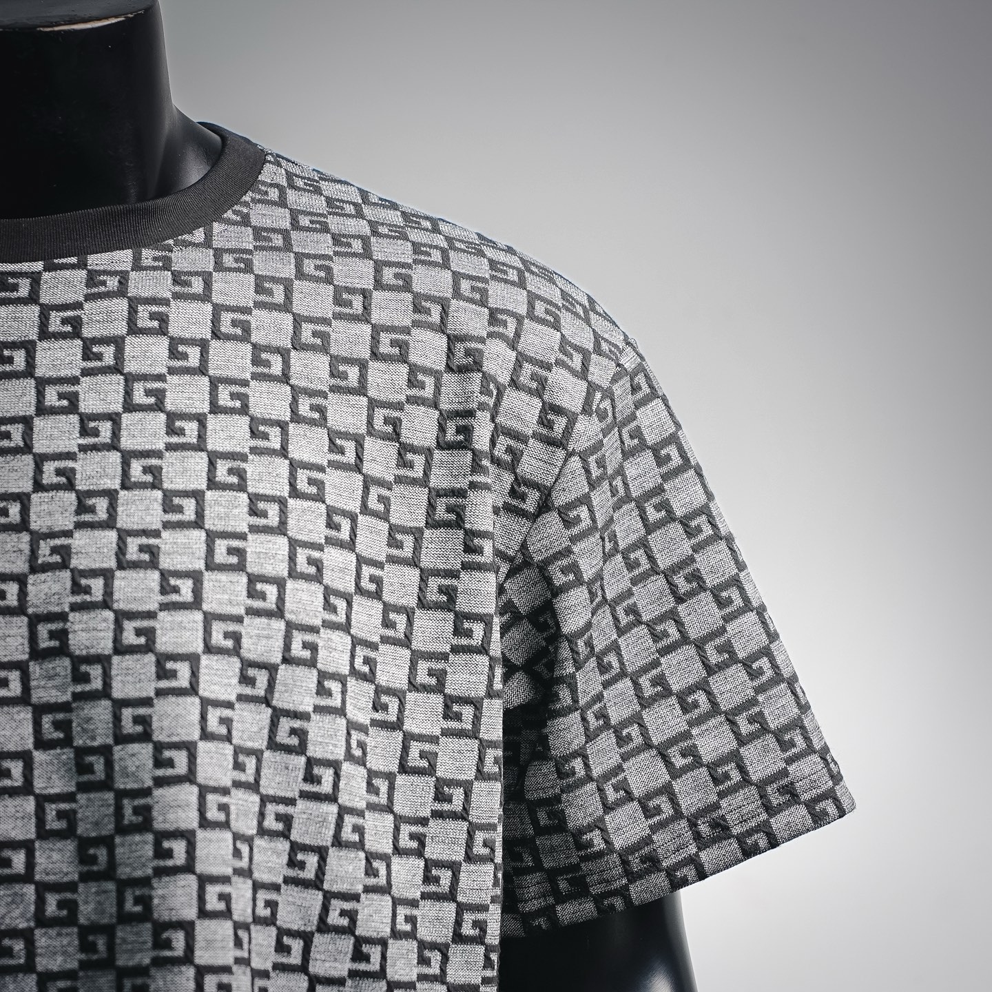 Given jacquard t-shirt