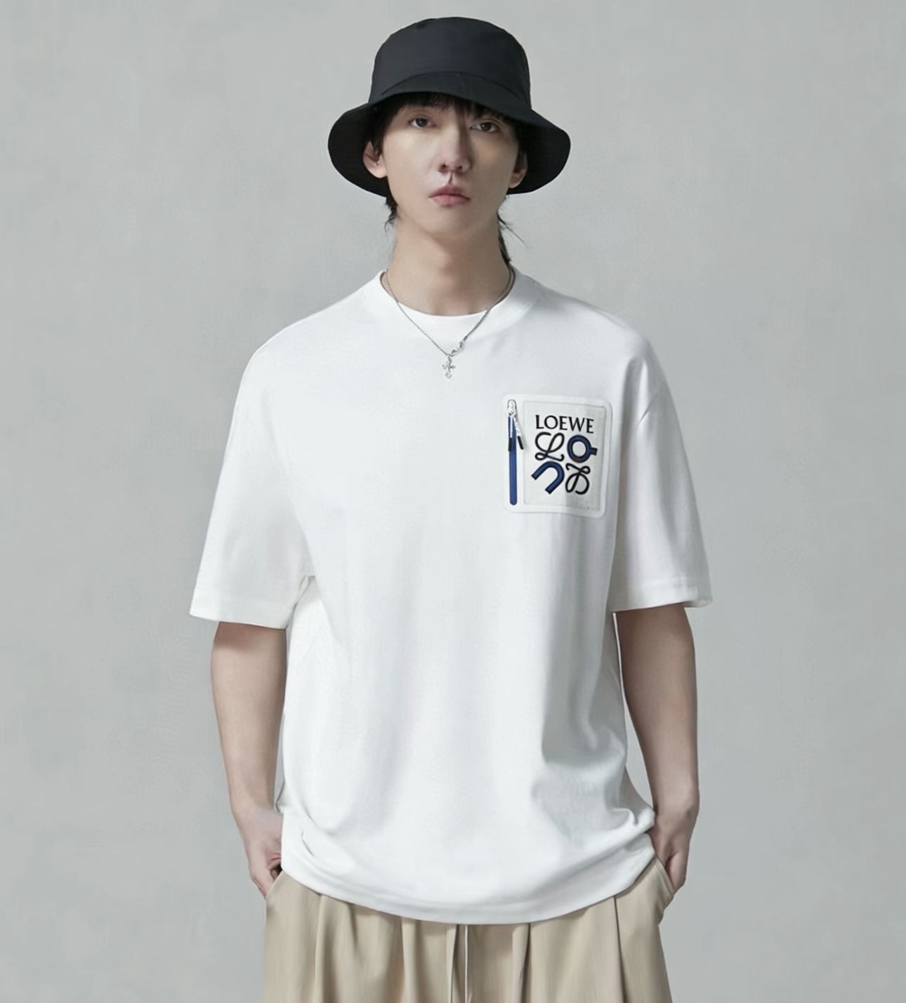 Loe pocket zip t-shirt