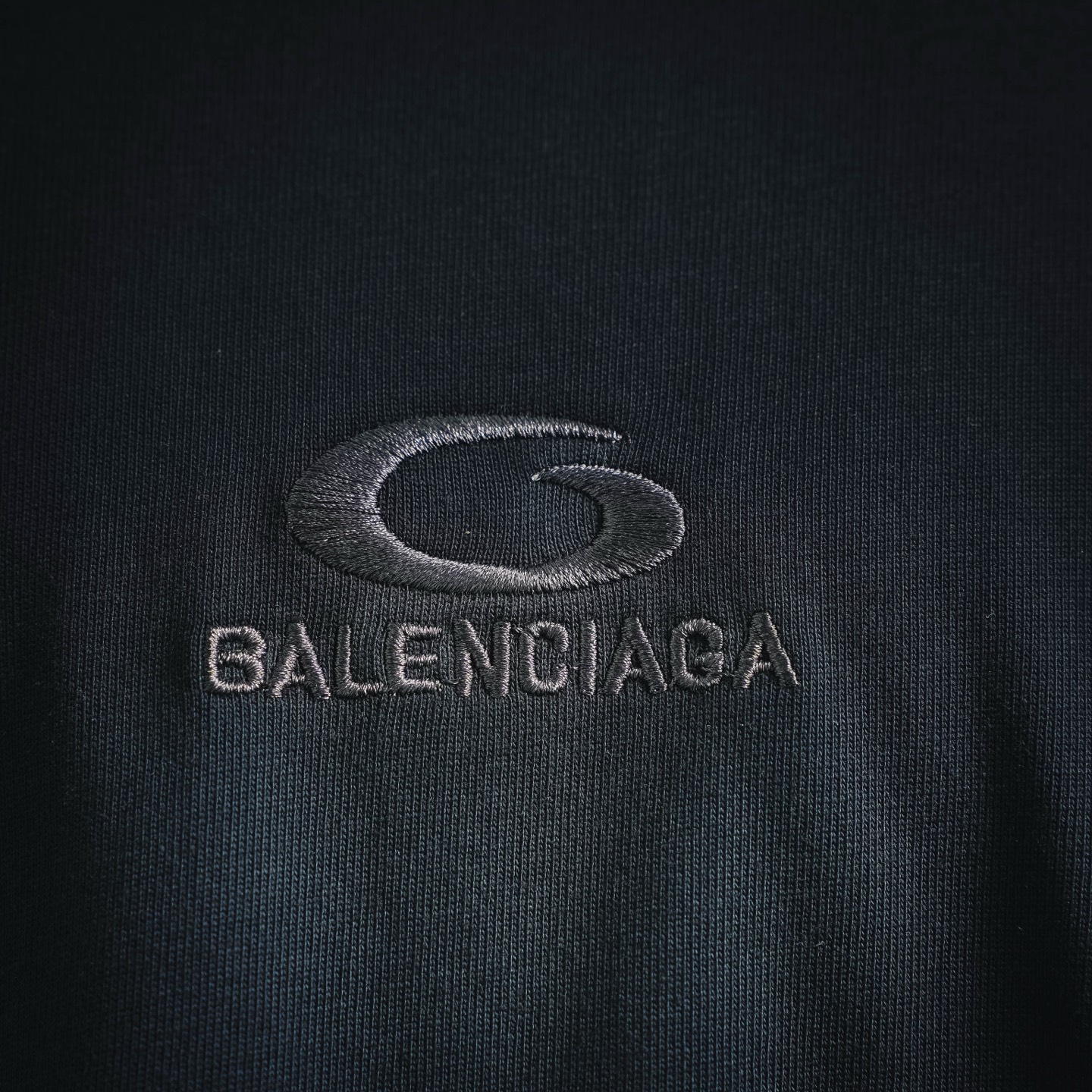 Balen letter embroidered t-shirt