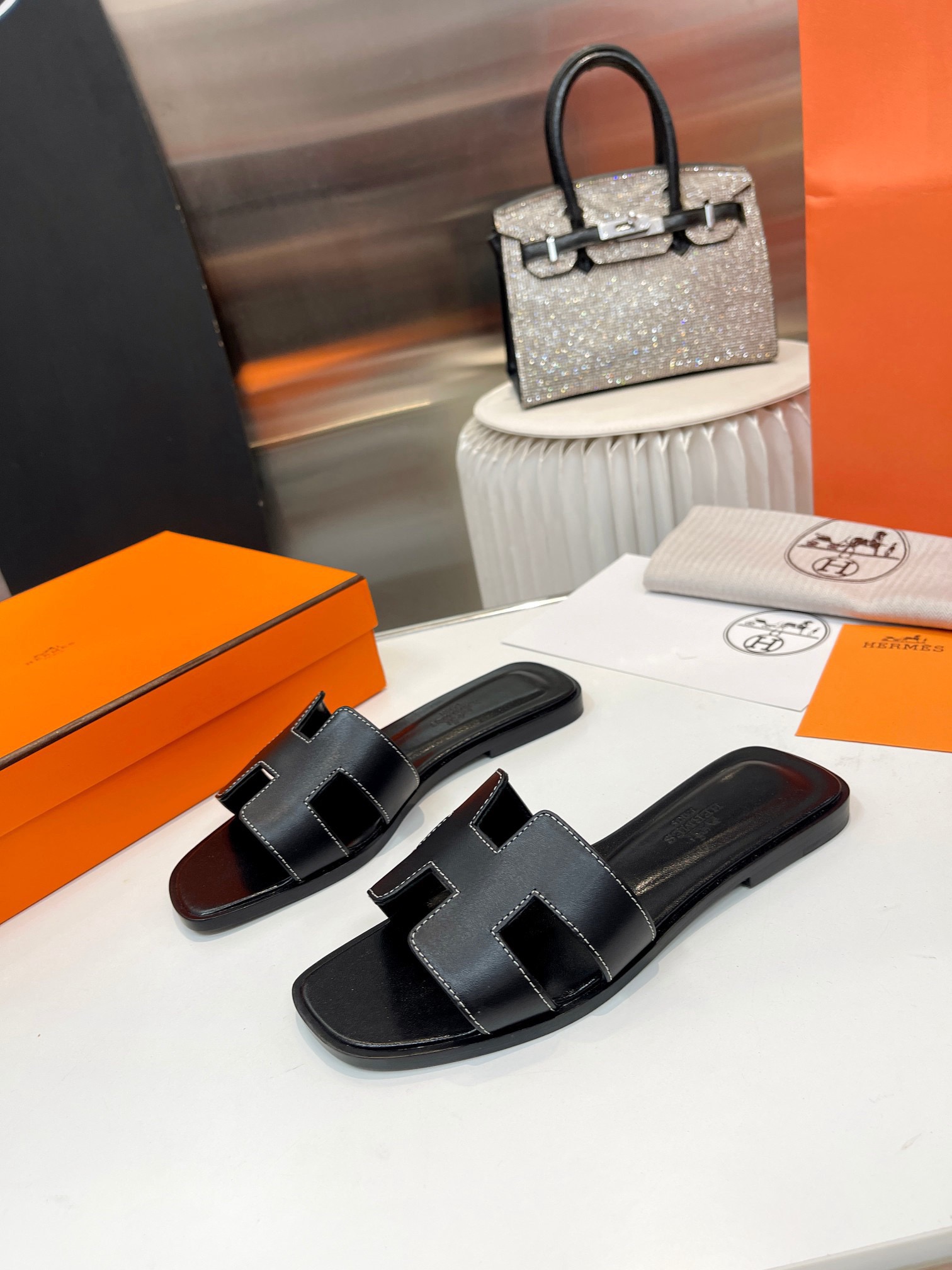 Herm womens slippers