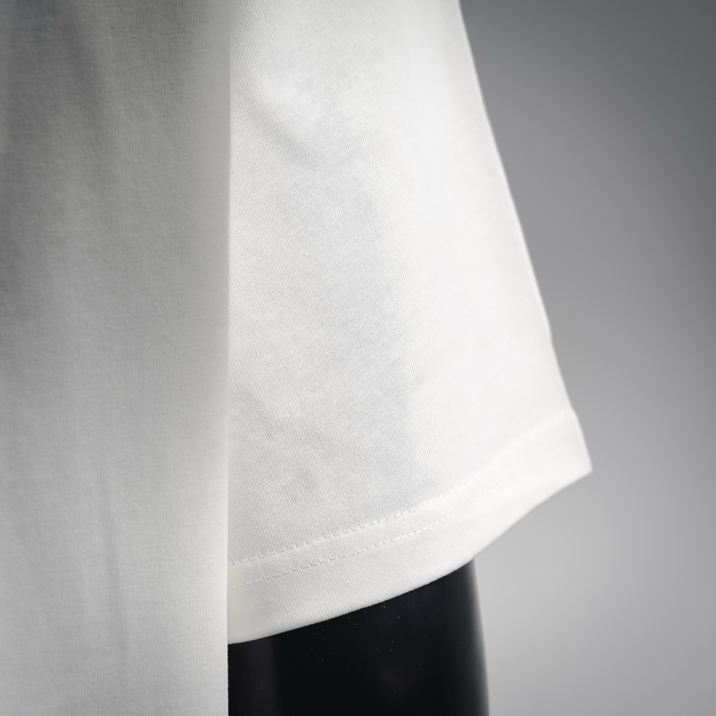 Mon embroidered badge t-shirt