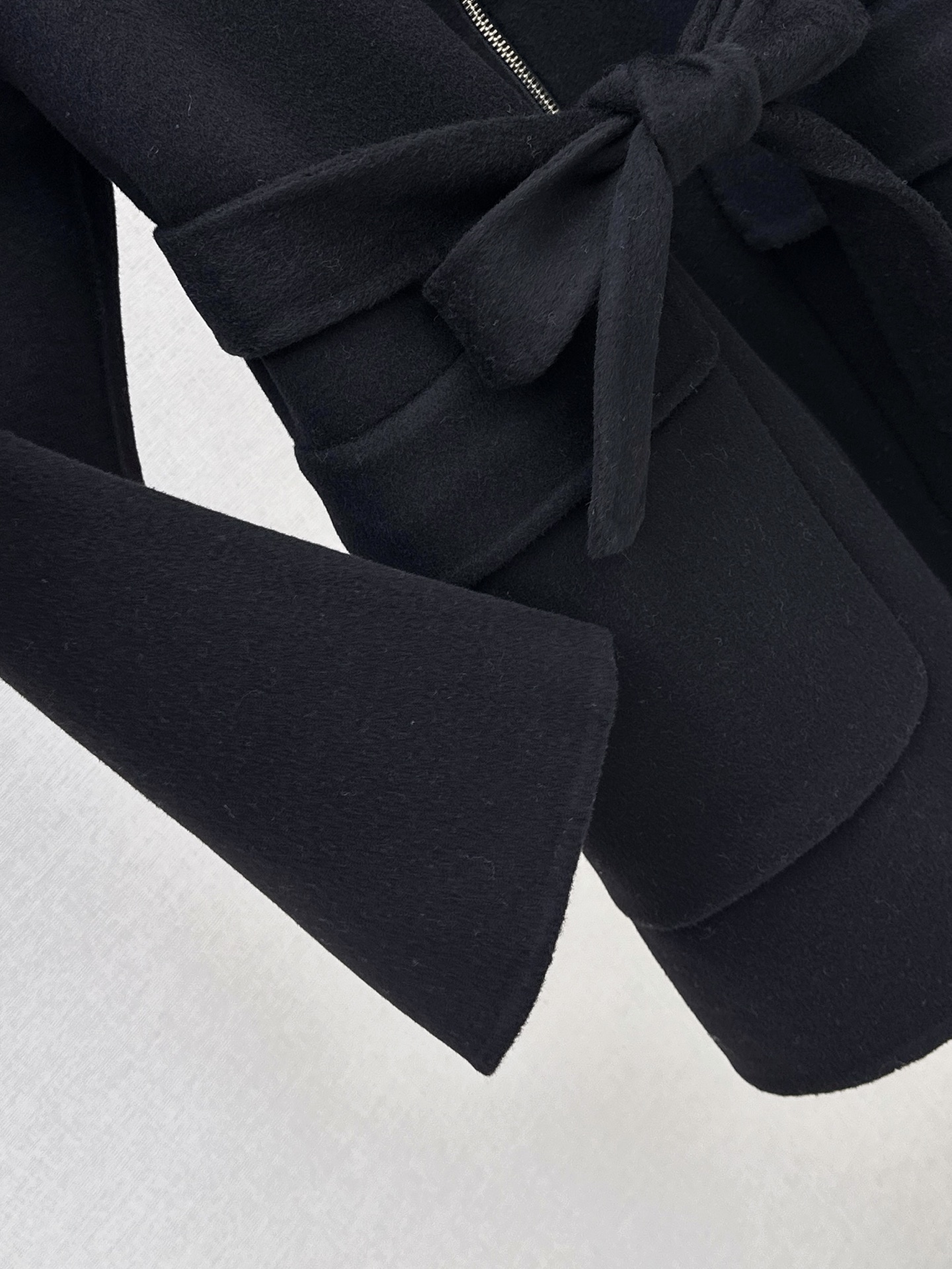 Her 26fw cashmere zipper overcoats