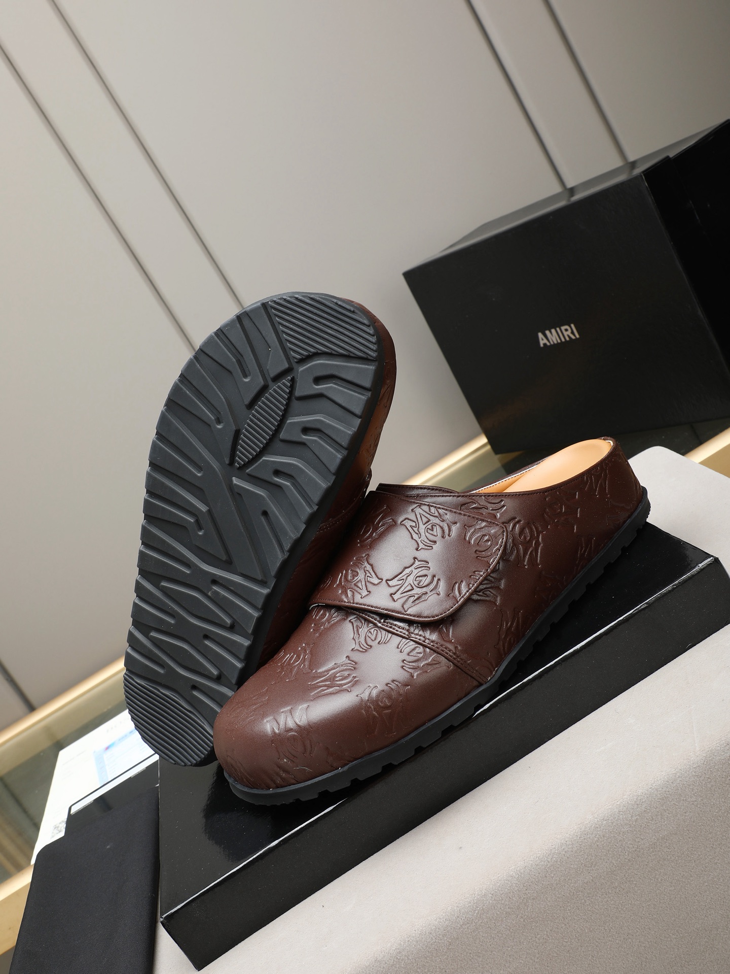 Ami embossed mules