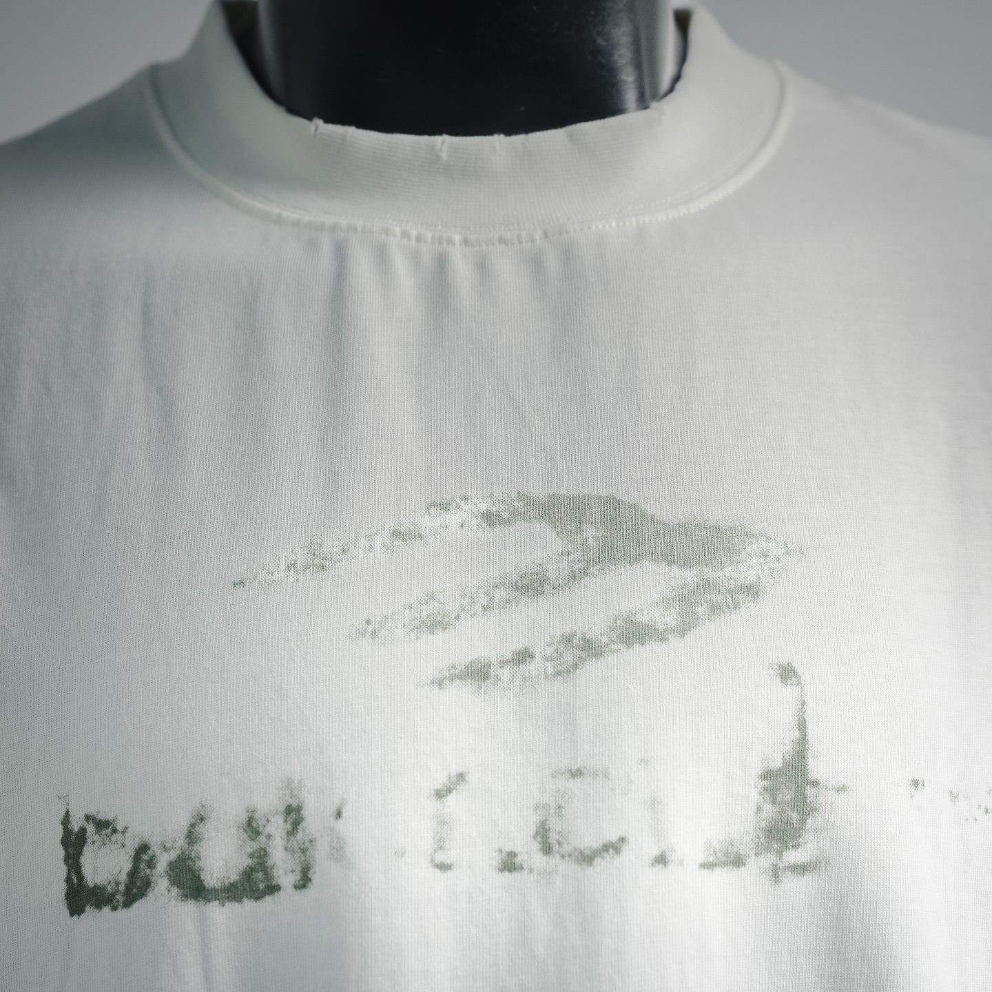 Balen graffiti print t-shirt