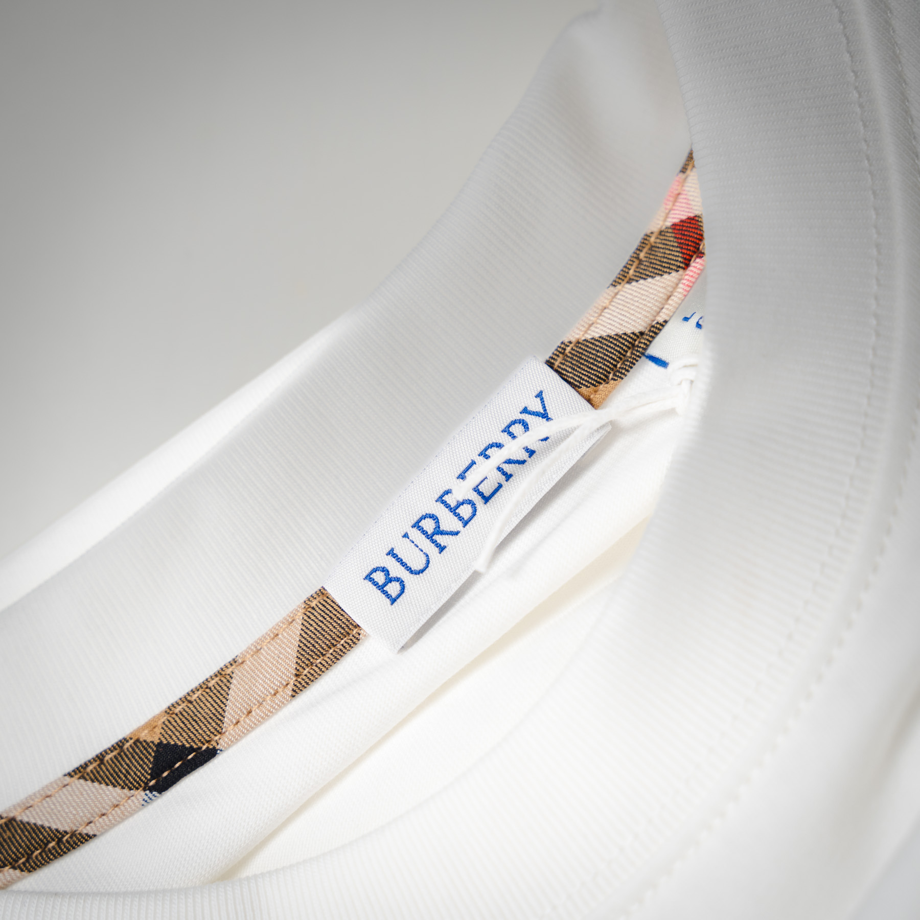 Bur letter jacquard t-shirt