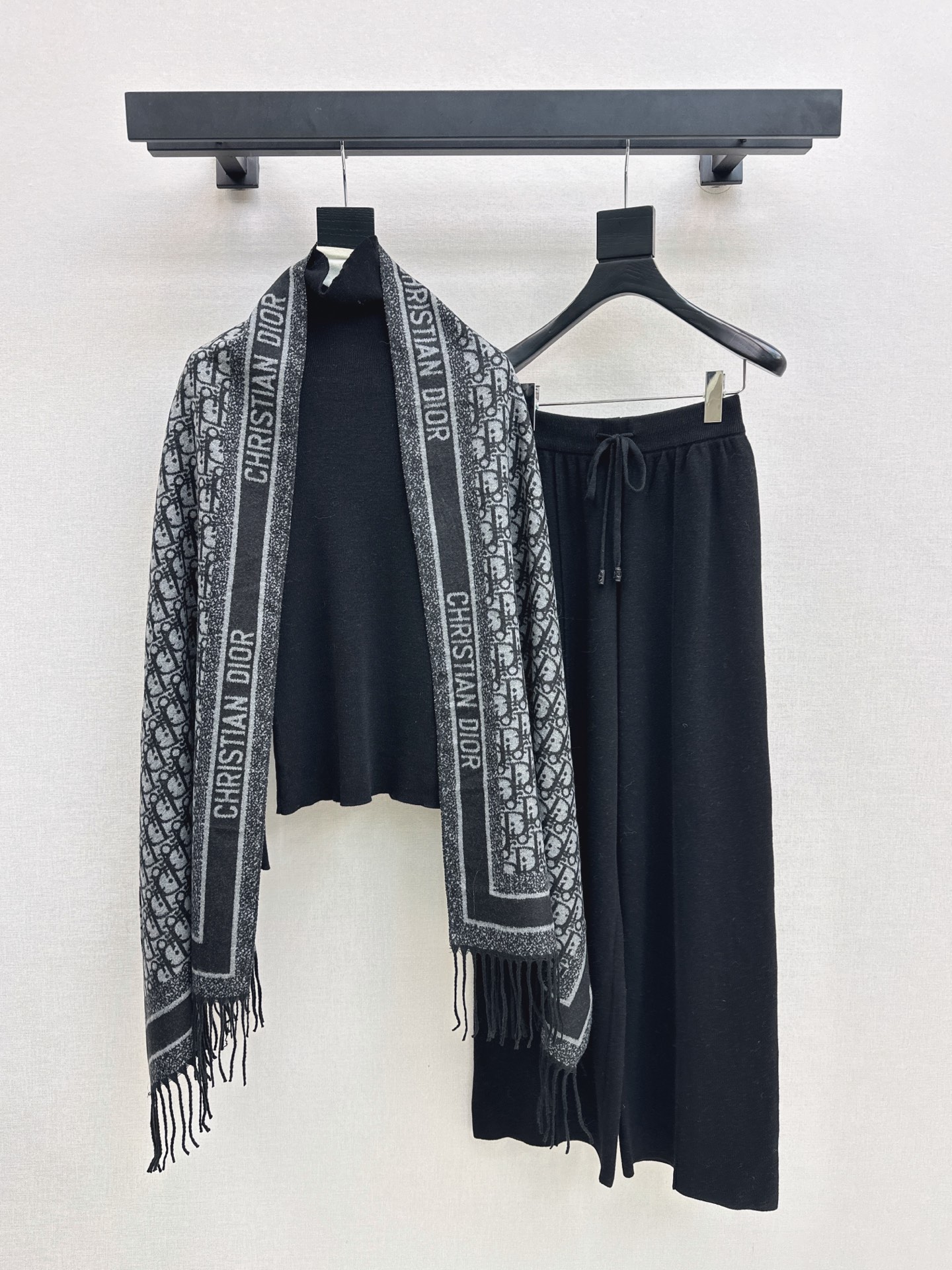 CD 26fw knit shawls basic tee pants sets
