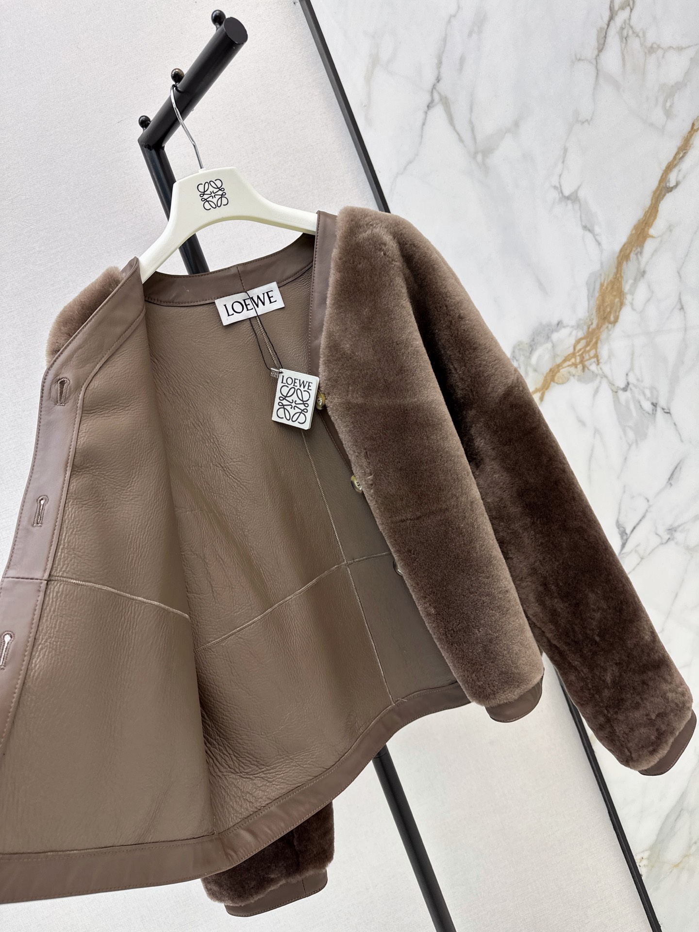 Loe 26fw fur jacket